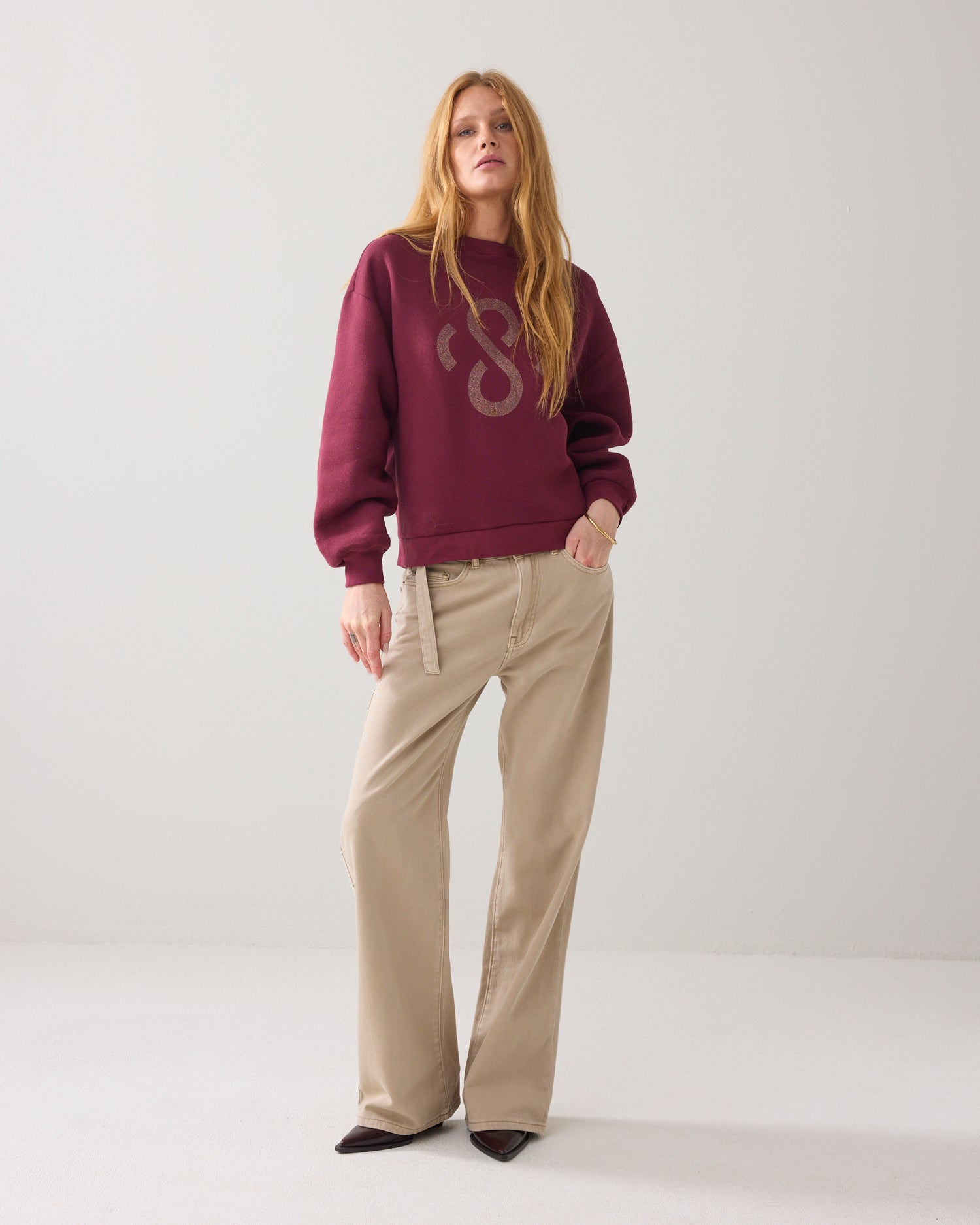 Casual jumper with logo