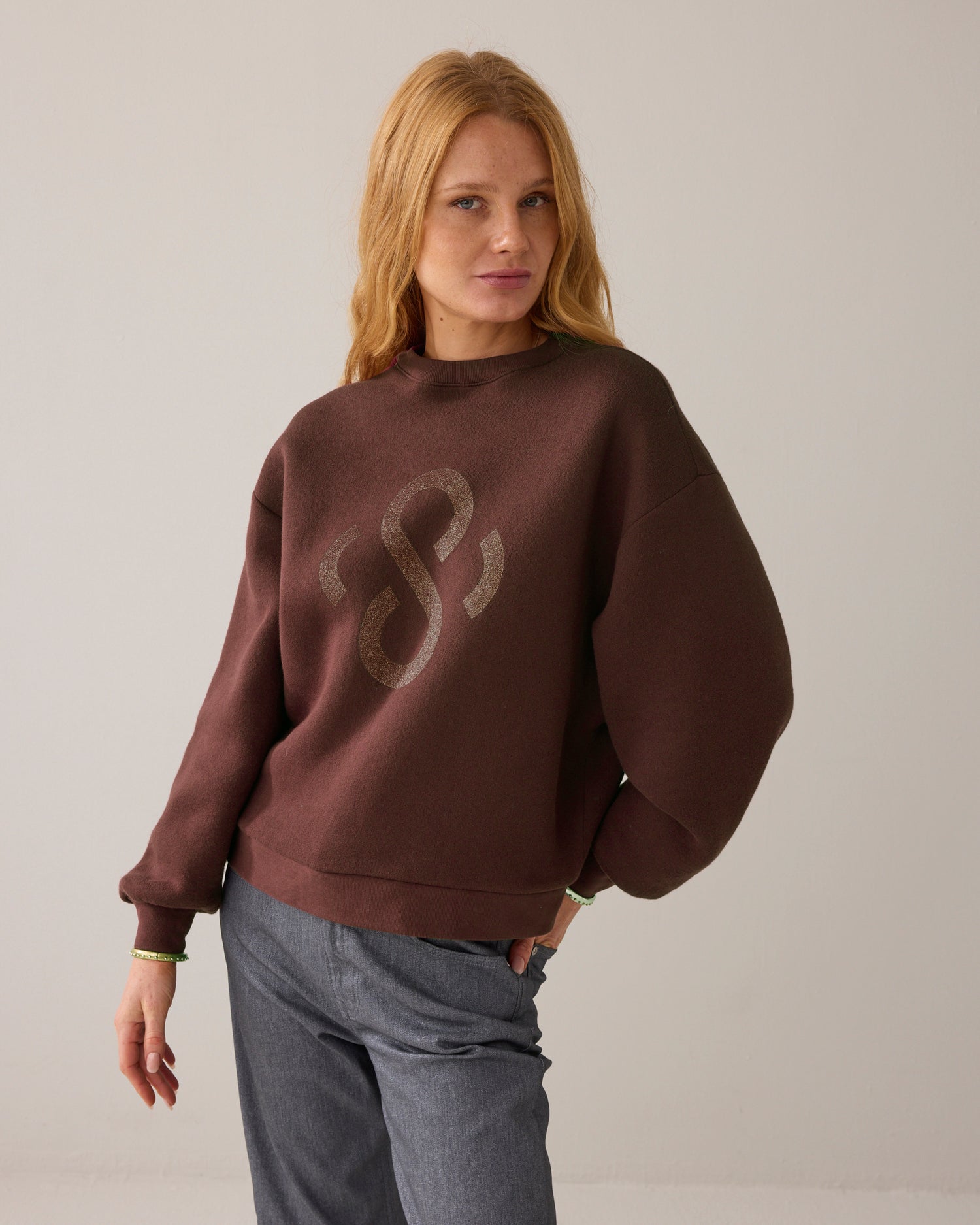Casual jumper with logo