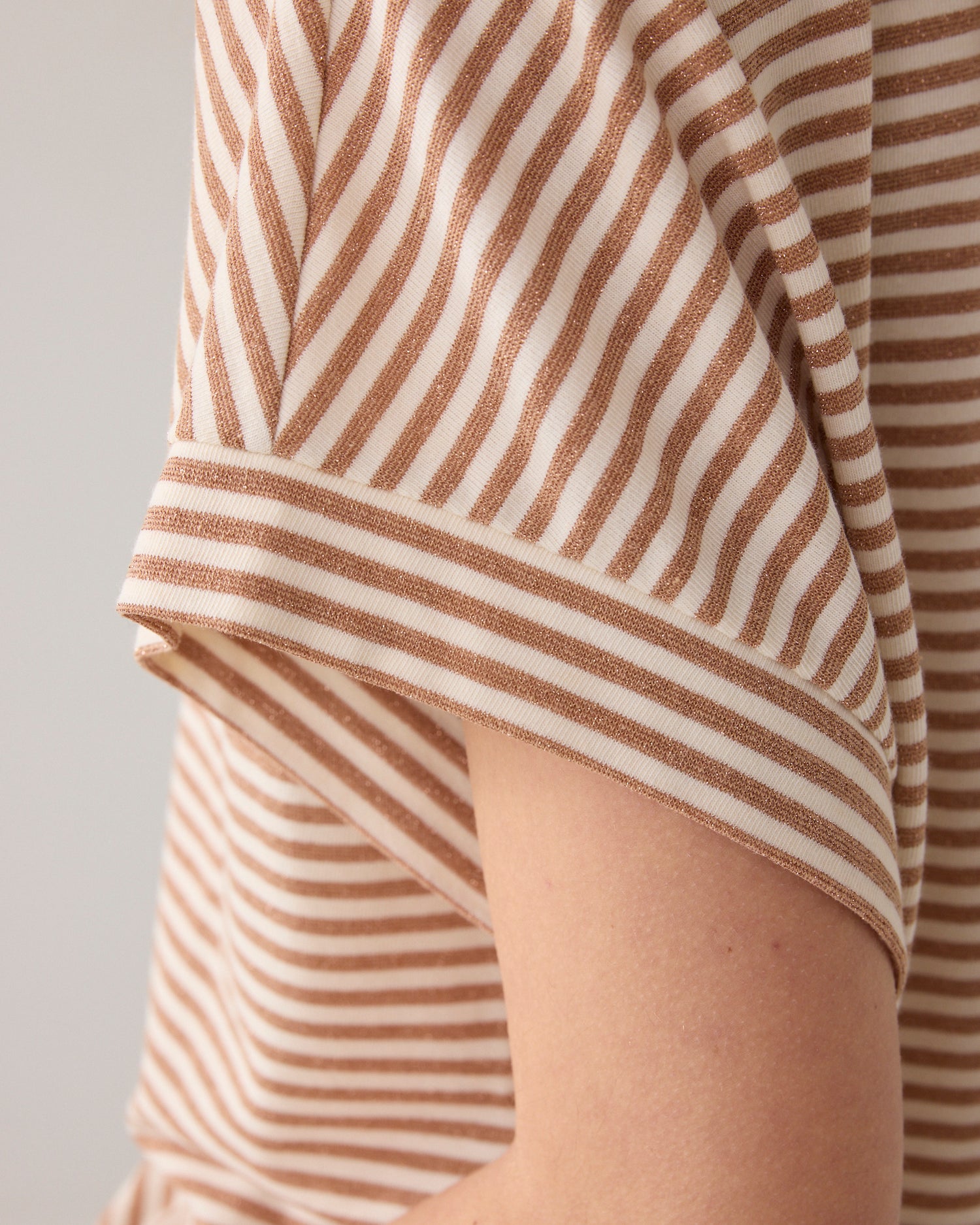 Two-Tone-Oberteil aus italienischem Stoff