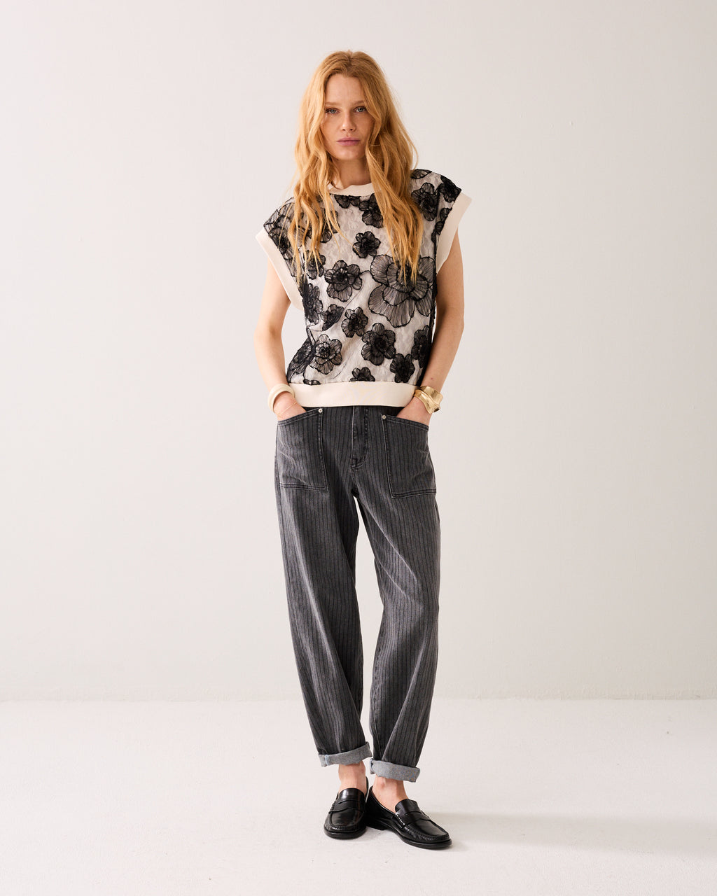 Ärmelloser Sweater mit Spitze