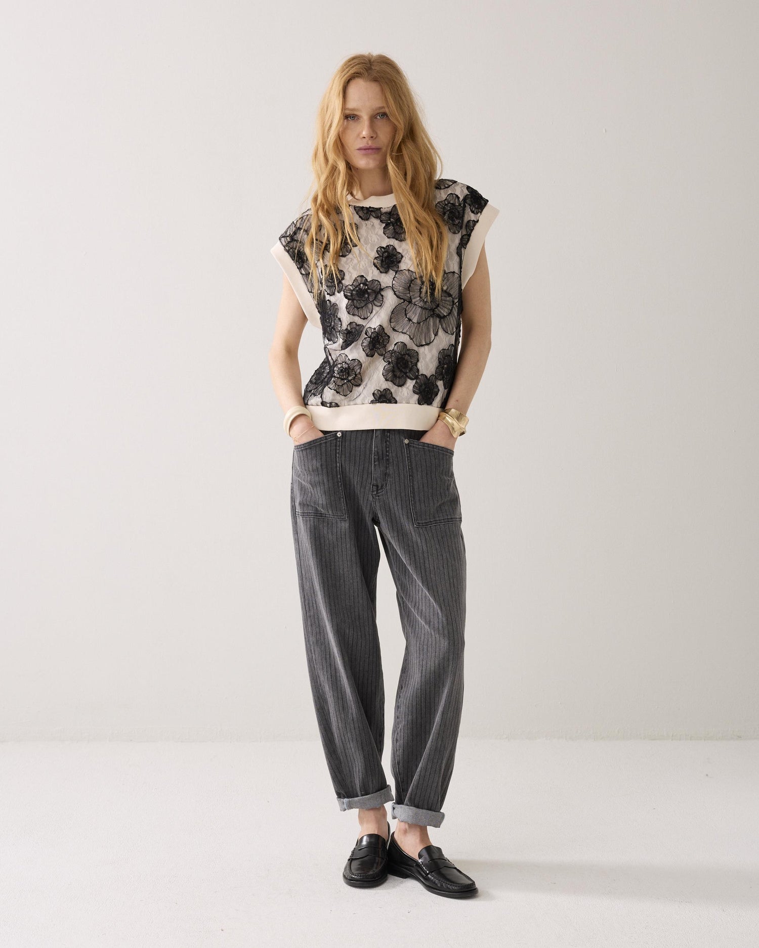 Sweater sans manches avec dentelle