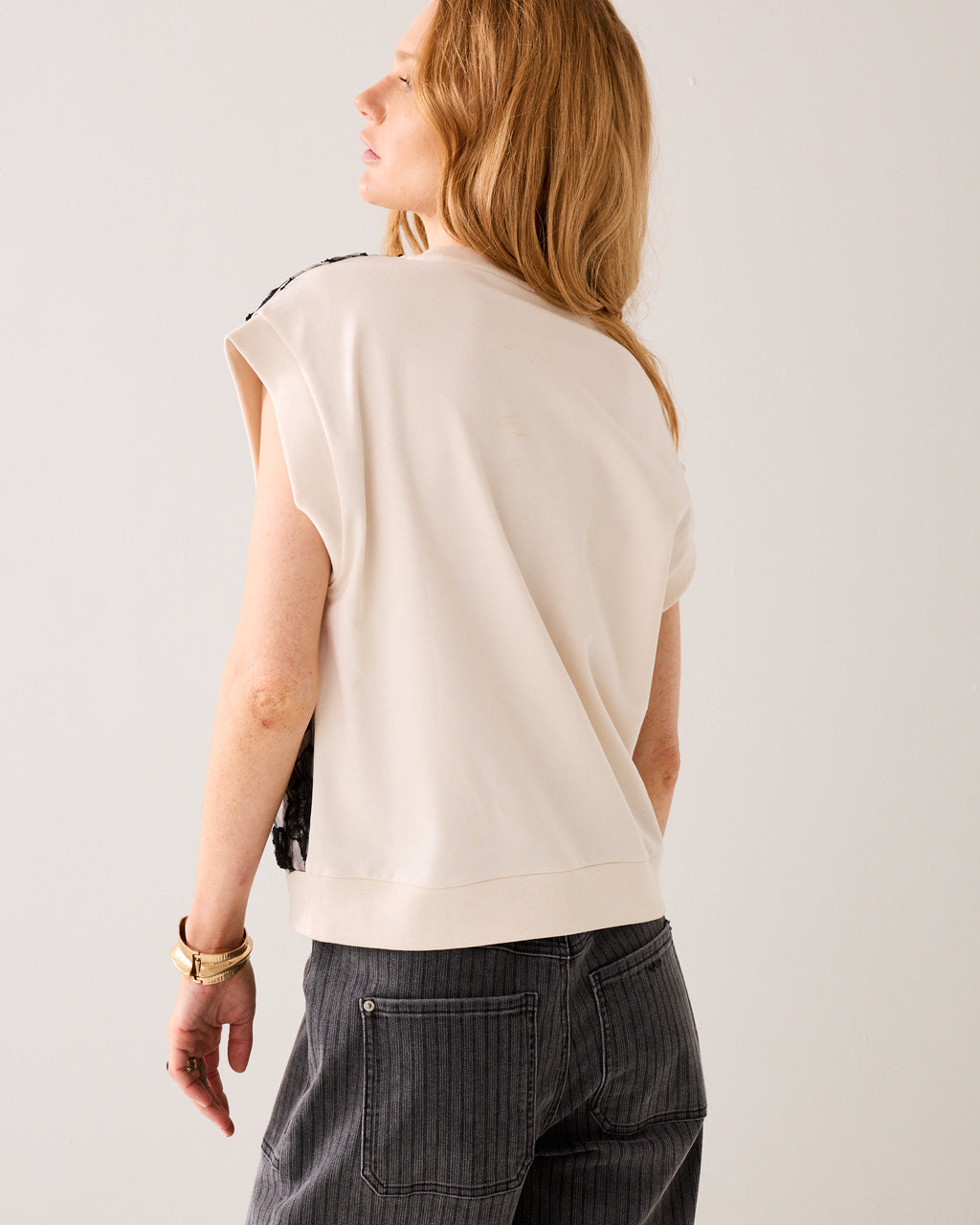 Ärmelloser Sweater mit Spitze