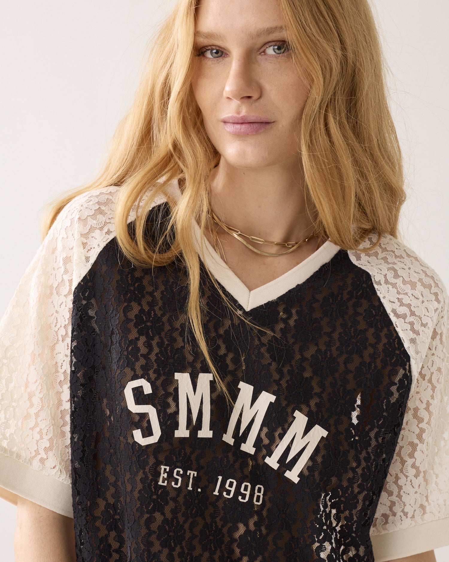 T-shirt baseball en dentelle