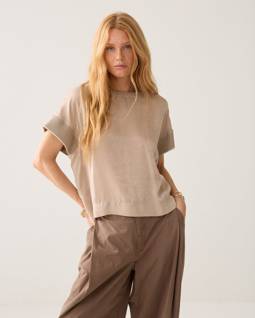 Top boxy en satin mélangé