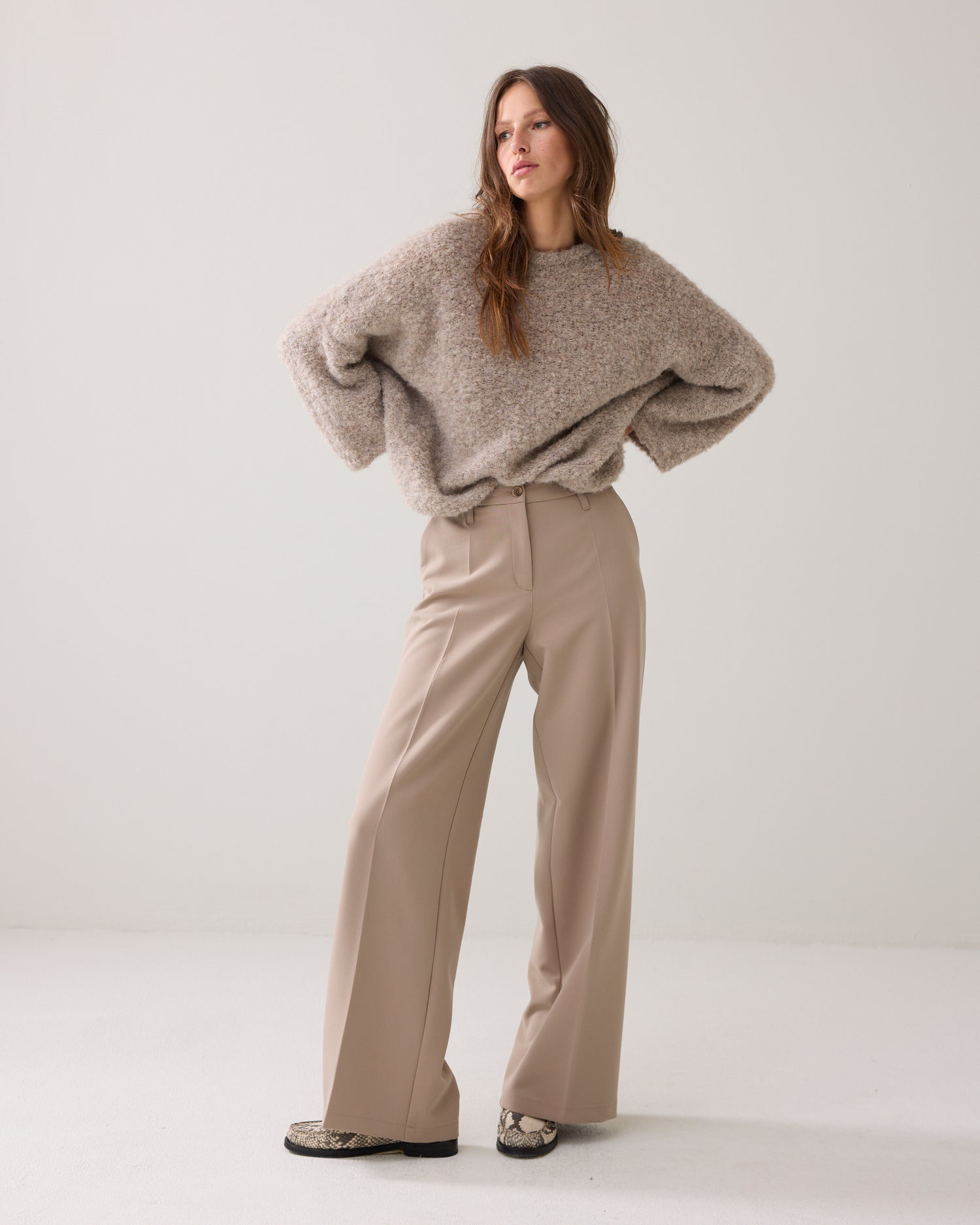 Foam Pants mit weitem Bein