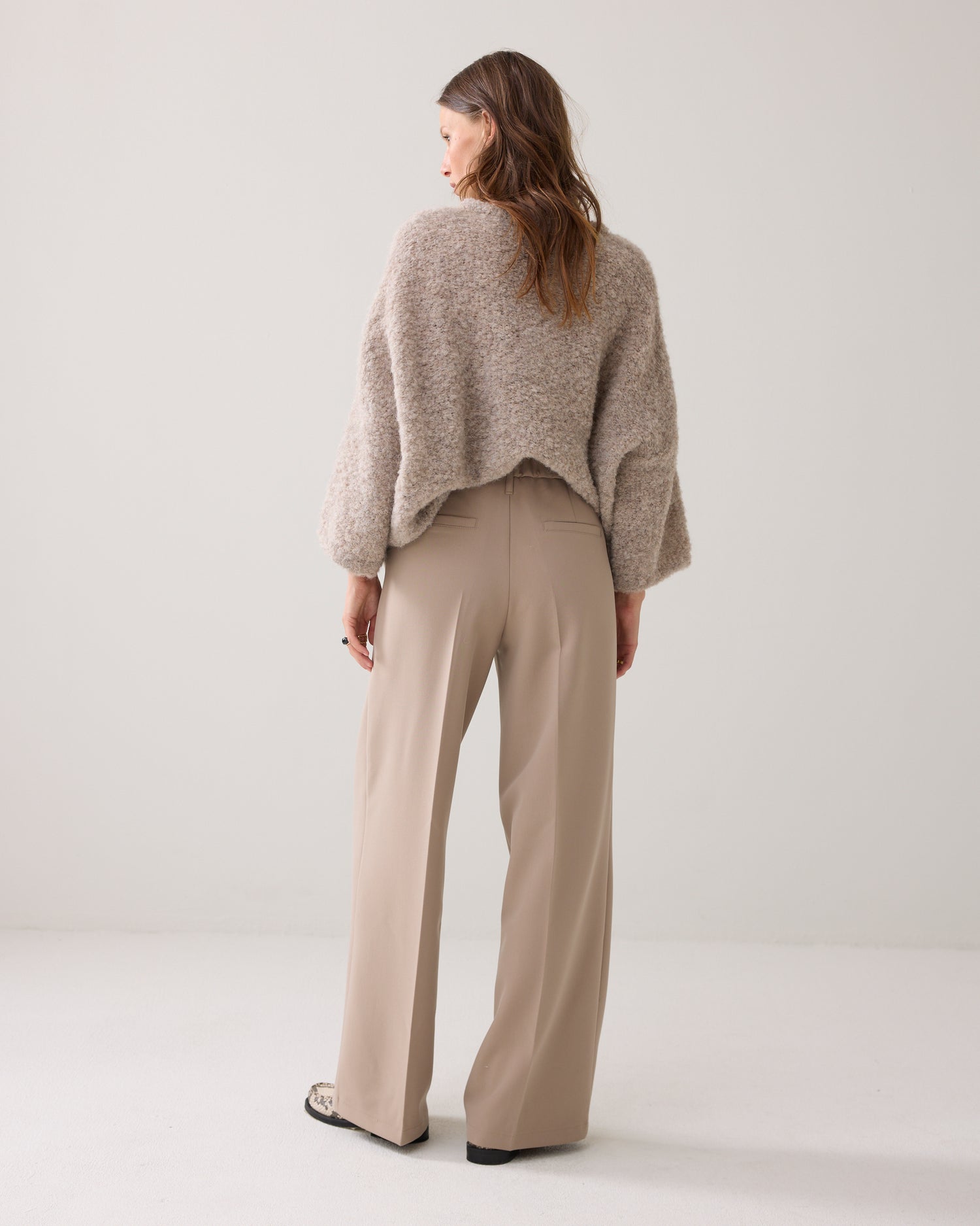 Foam Pants mit weitem Bein