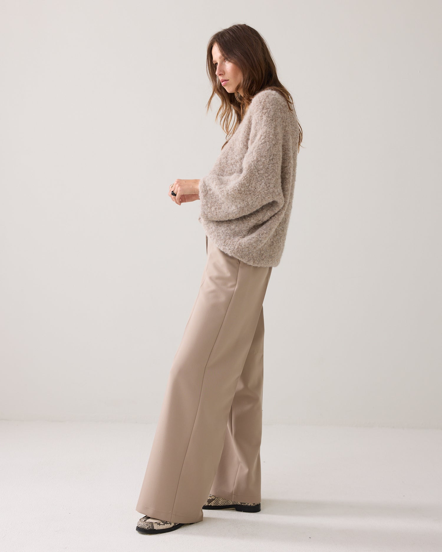 Foam Pants mit weitem Bein
