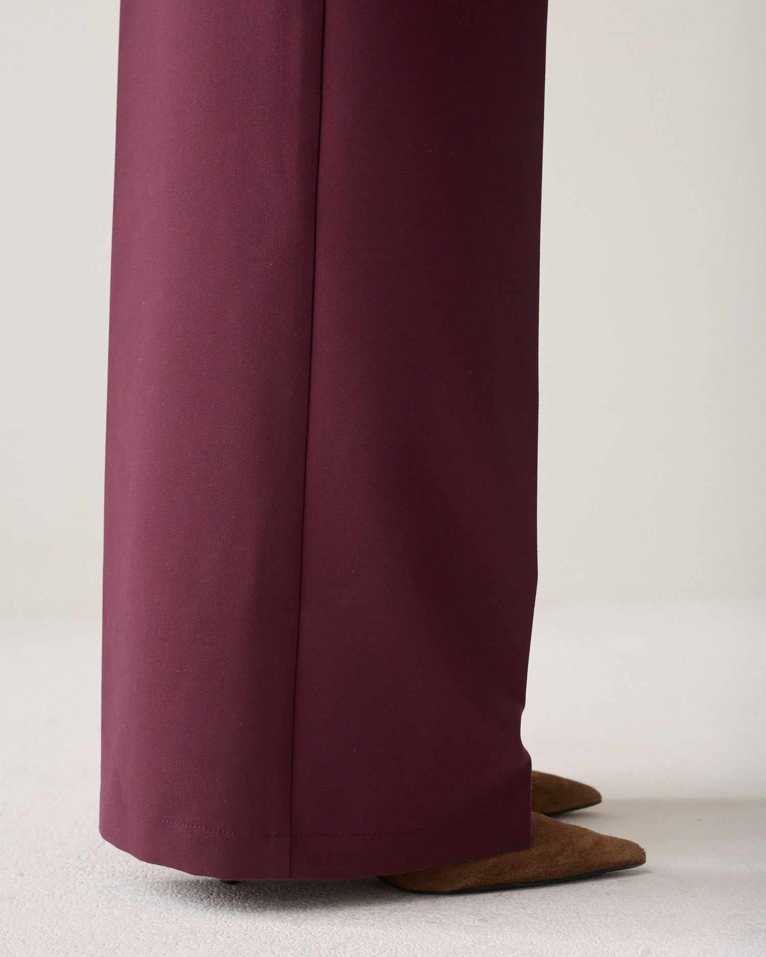 Foam Pants mit weitem Bein