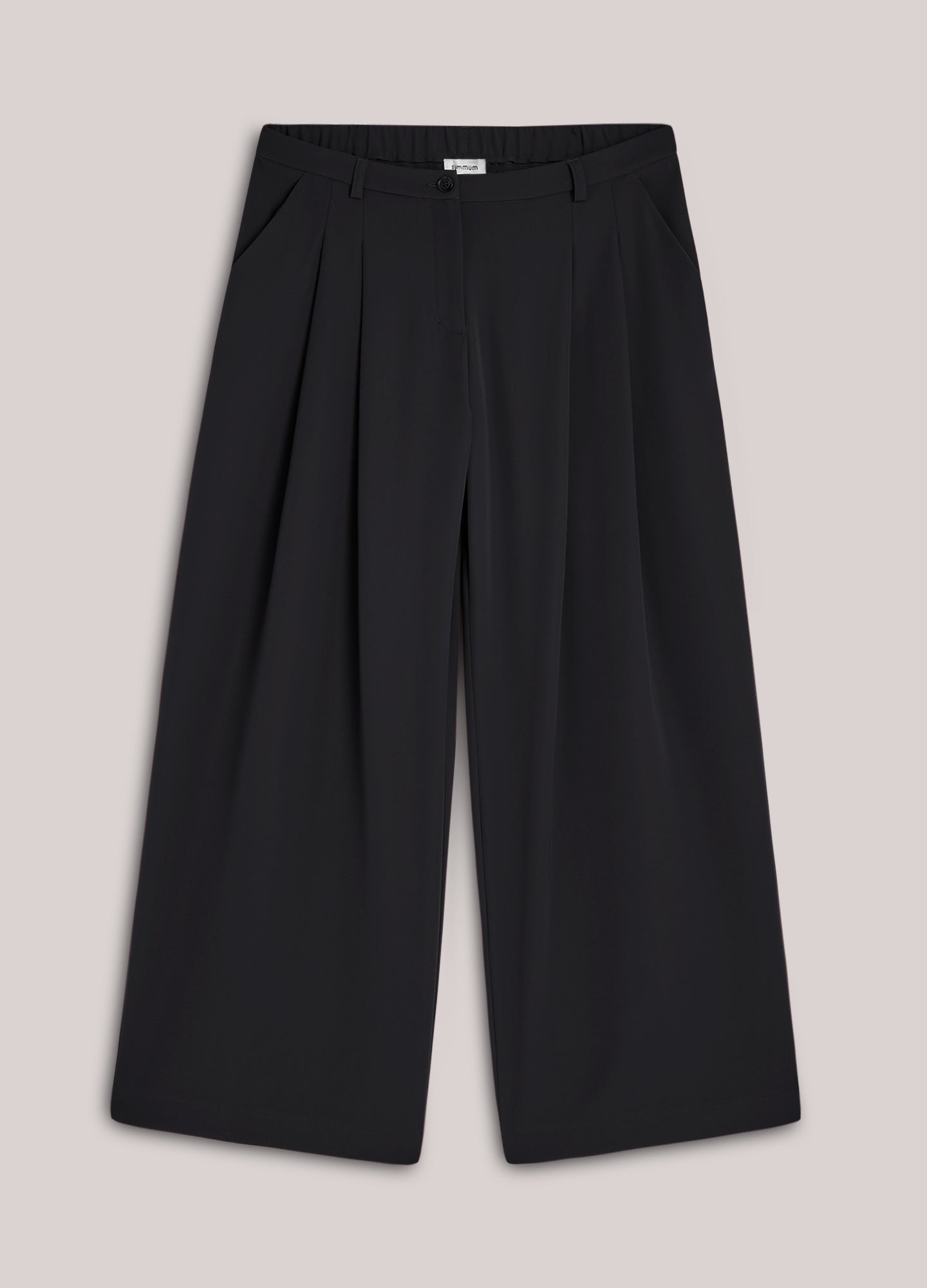 Loose-fitting trousers