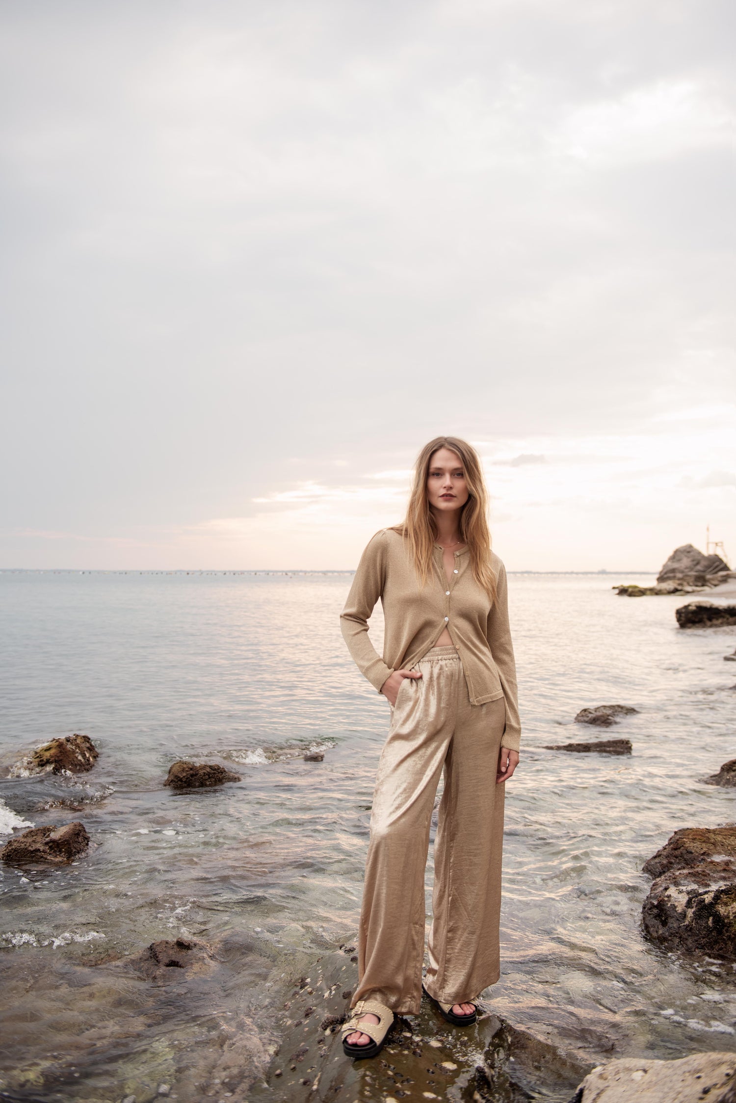 Metallic wide-leg trousers