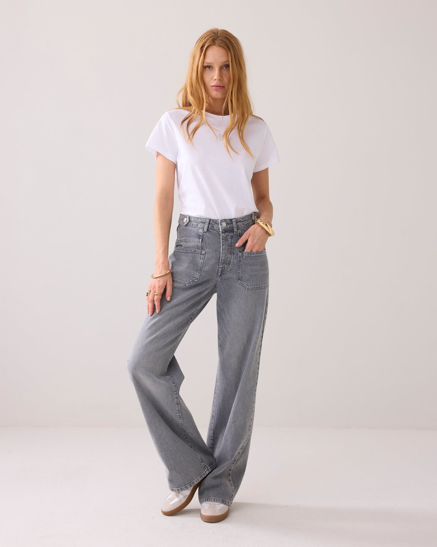 Wide-leg jeans