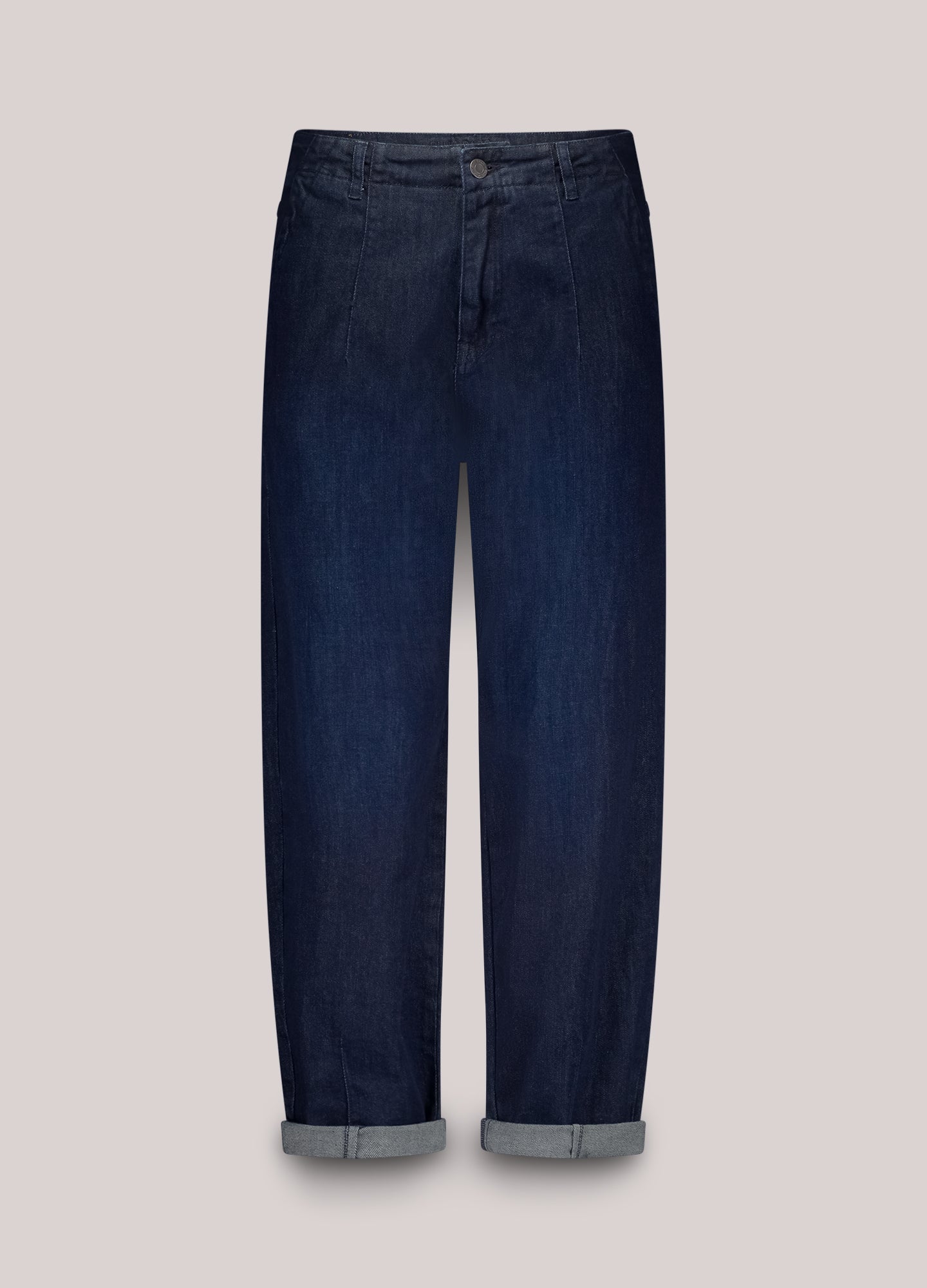 Loose tapered jeans