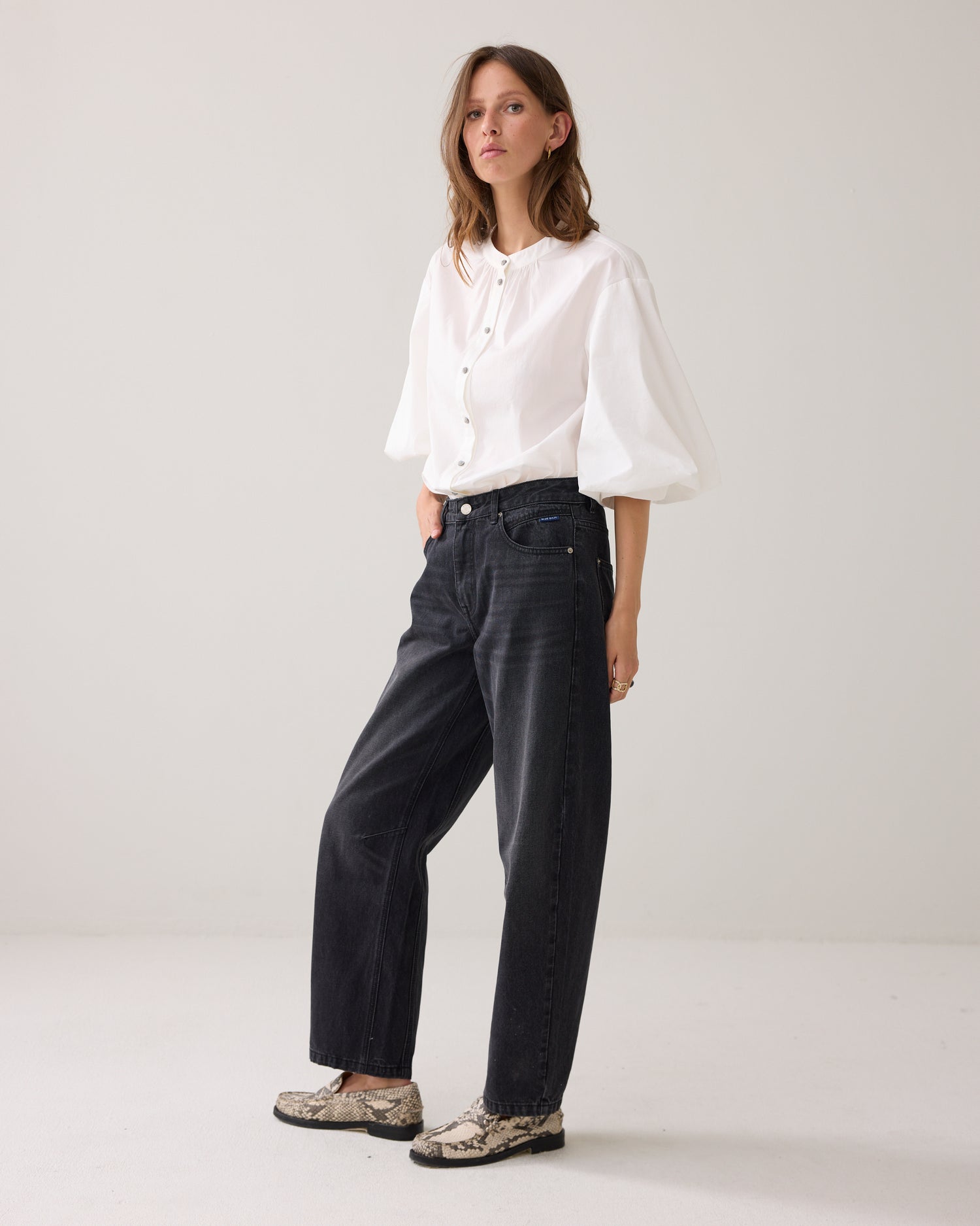 Cocoon-fit jeans