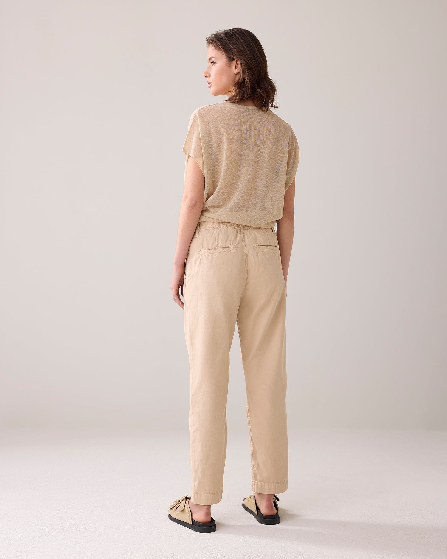 Tapered trousers in linen blend