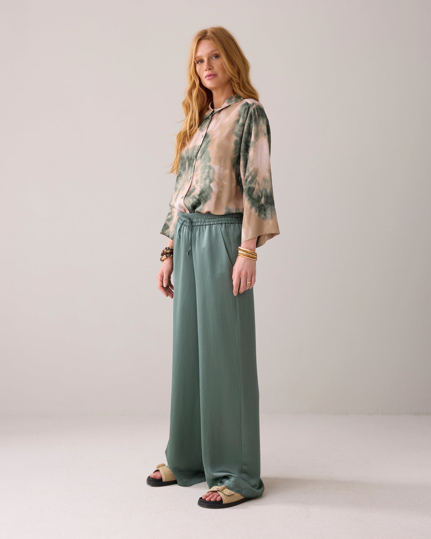 Glanzende lange broek