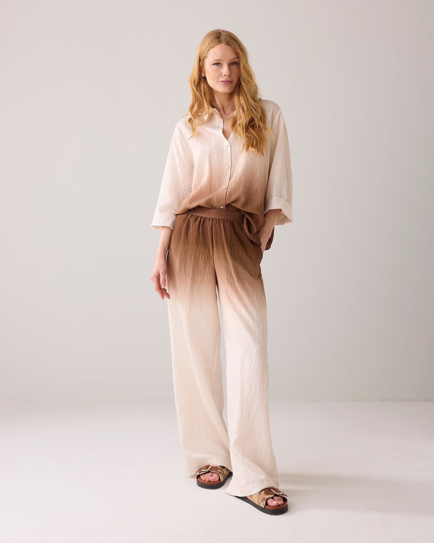 Flowy dip-dye trousers