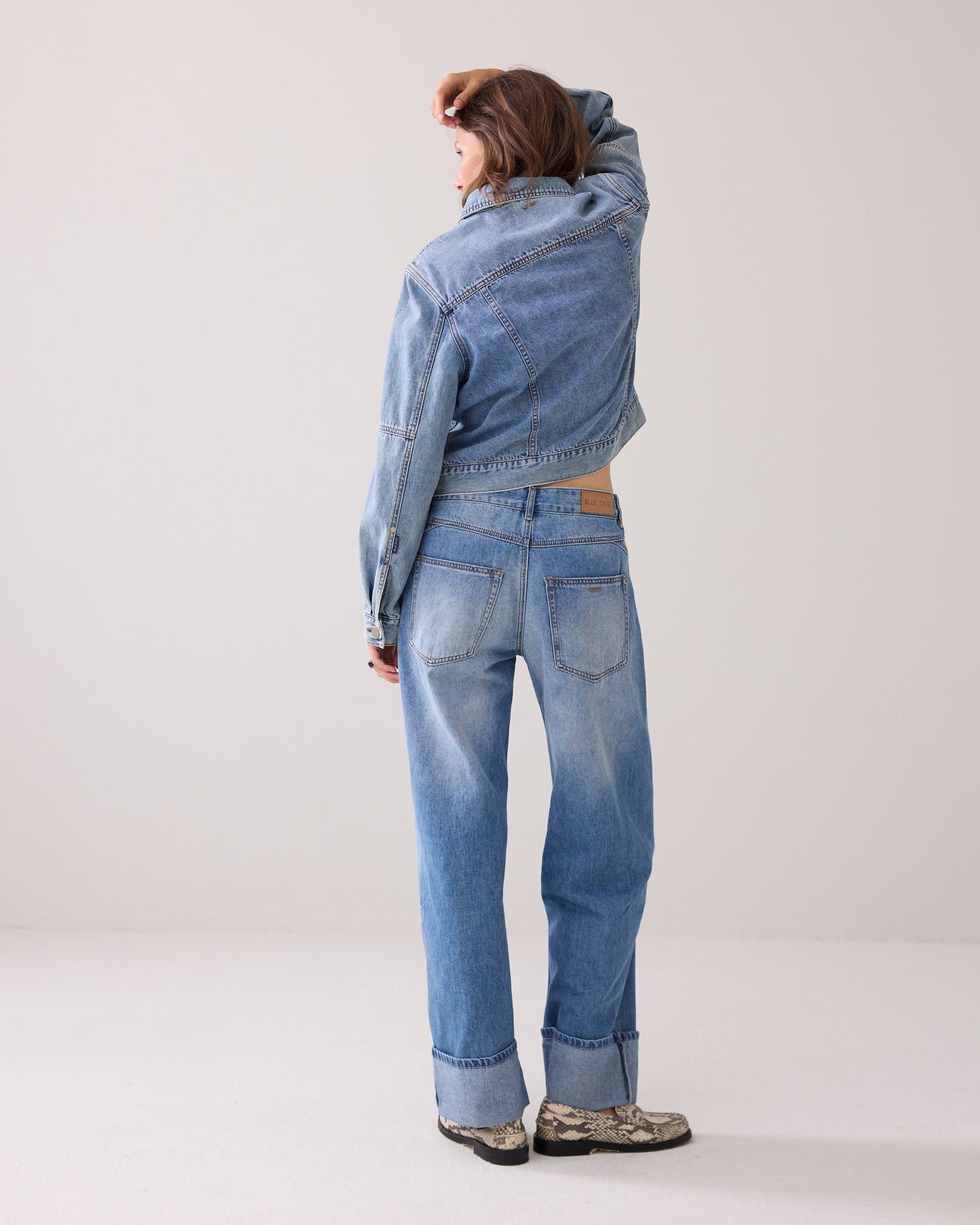 Straight-fit jeans