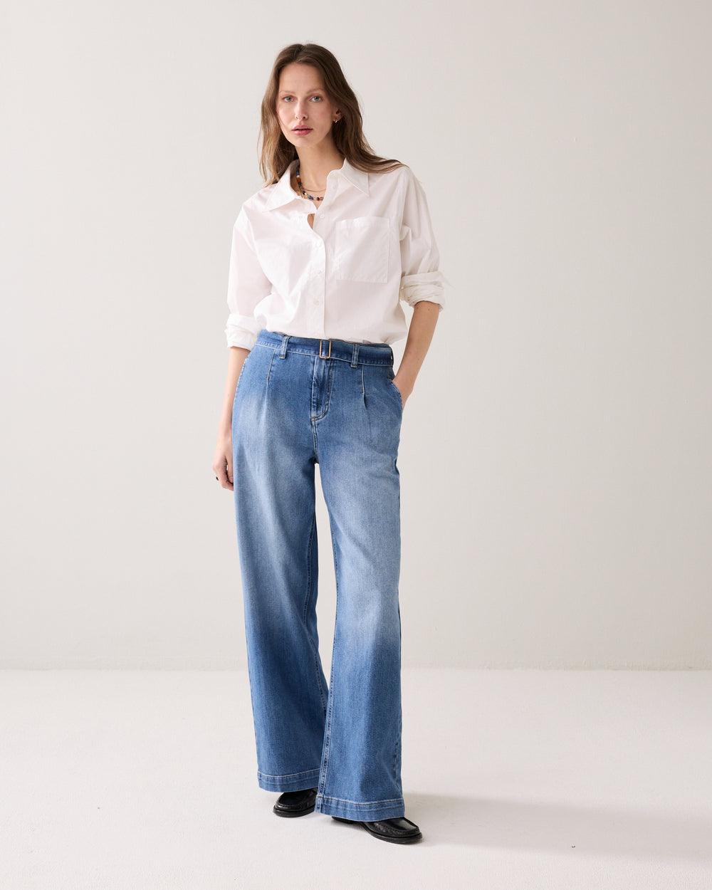 Jeans met denim riem