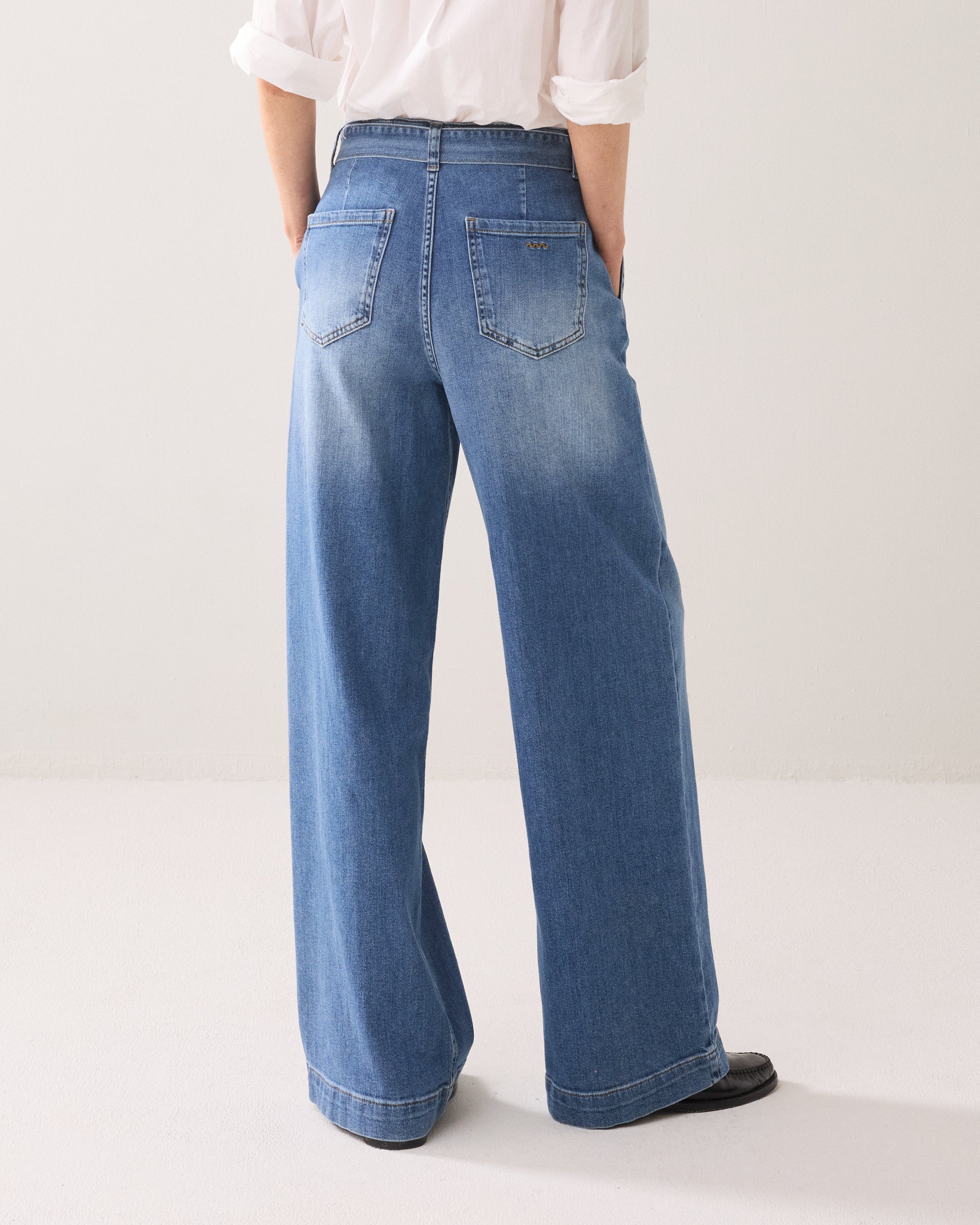 Jeans met denim riem