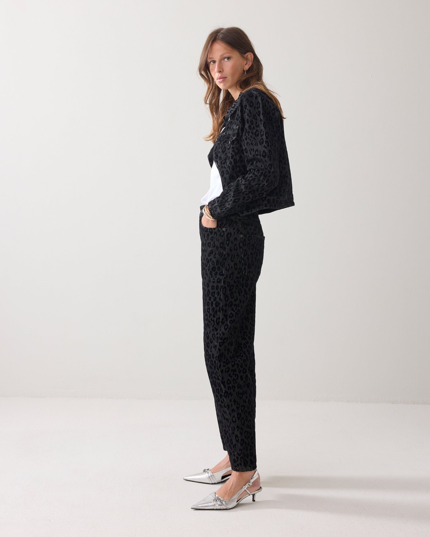 Cocoon-fit jeans in rinse wash