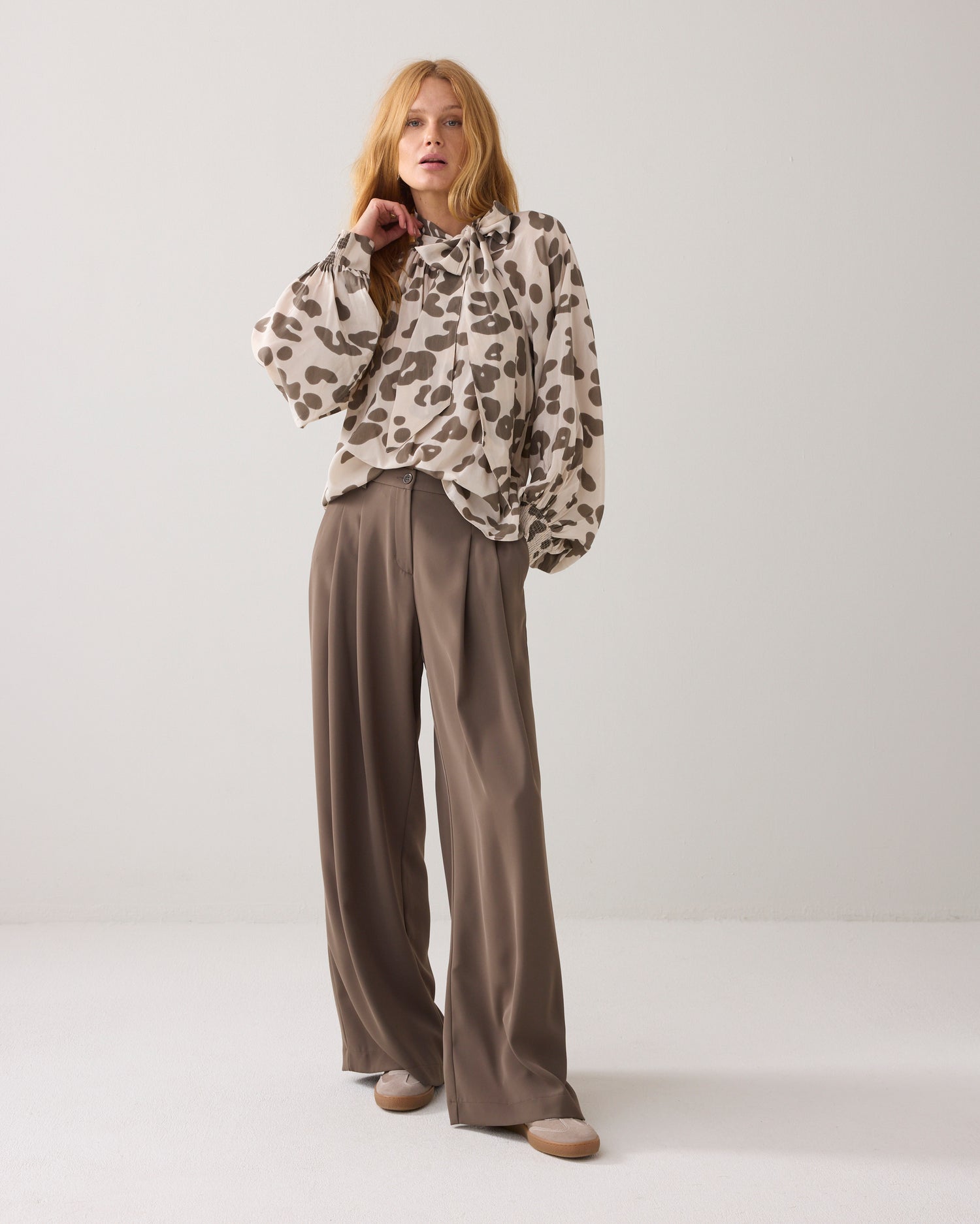 Flared broek met persvouw