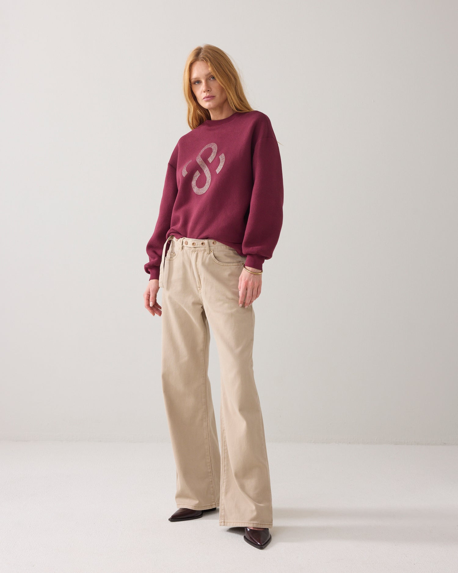 Light wide-leg jeans