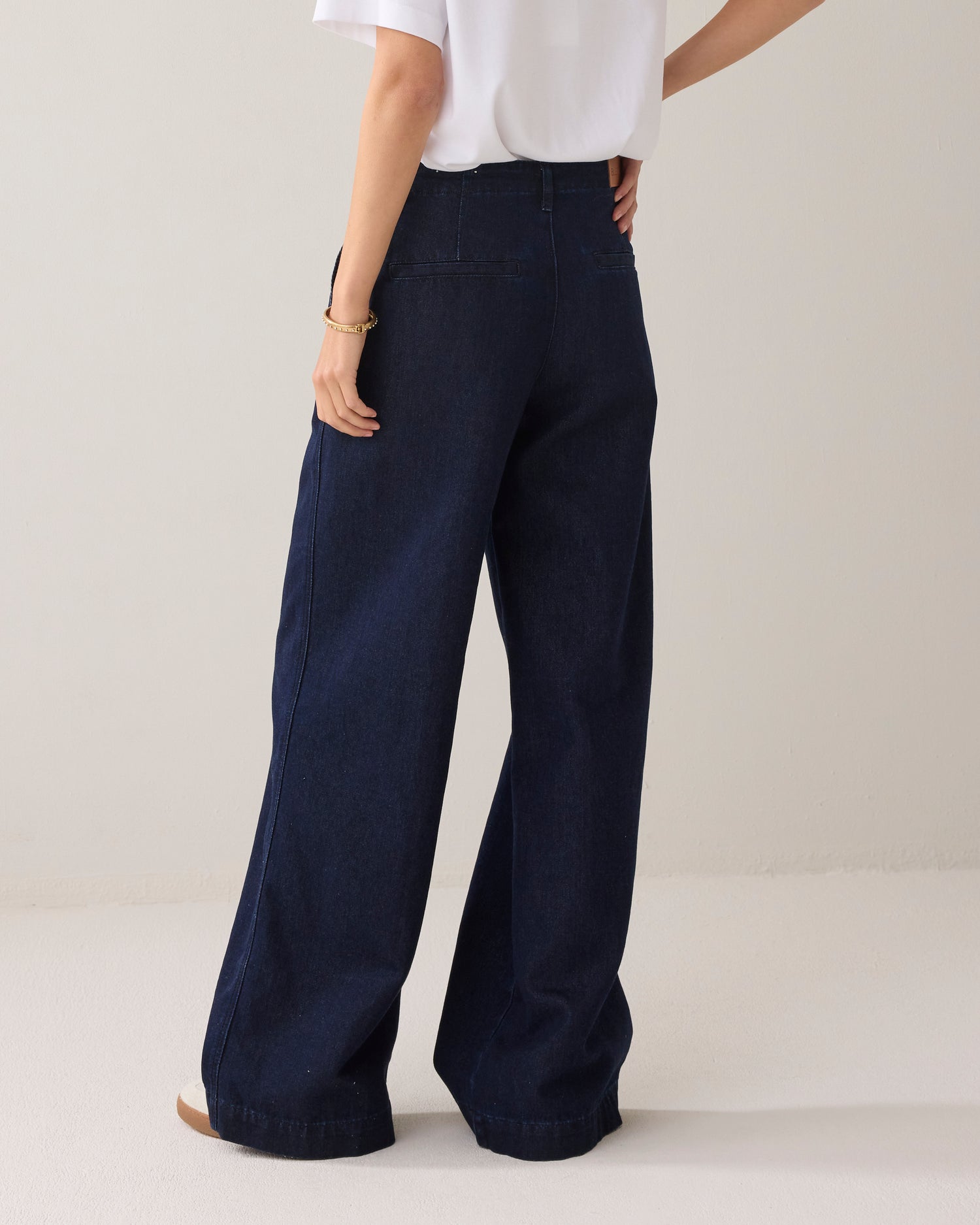 Wide Leg Denim mit Lurex