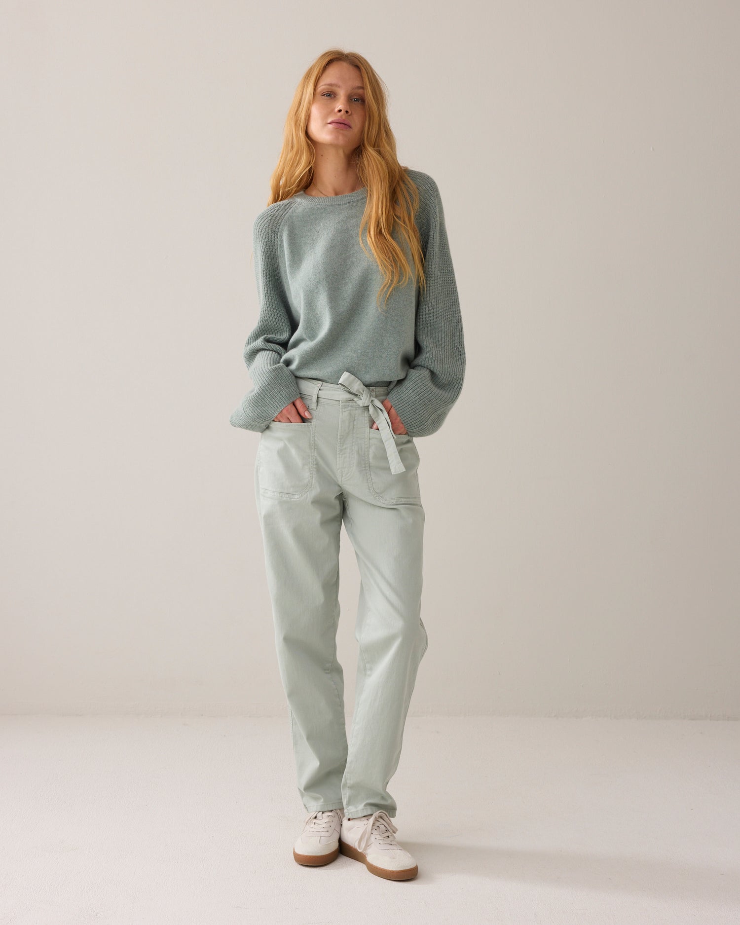 Tapered trousers with belt