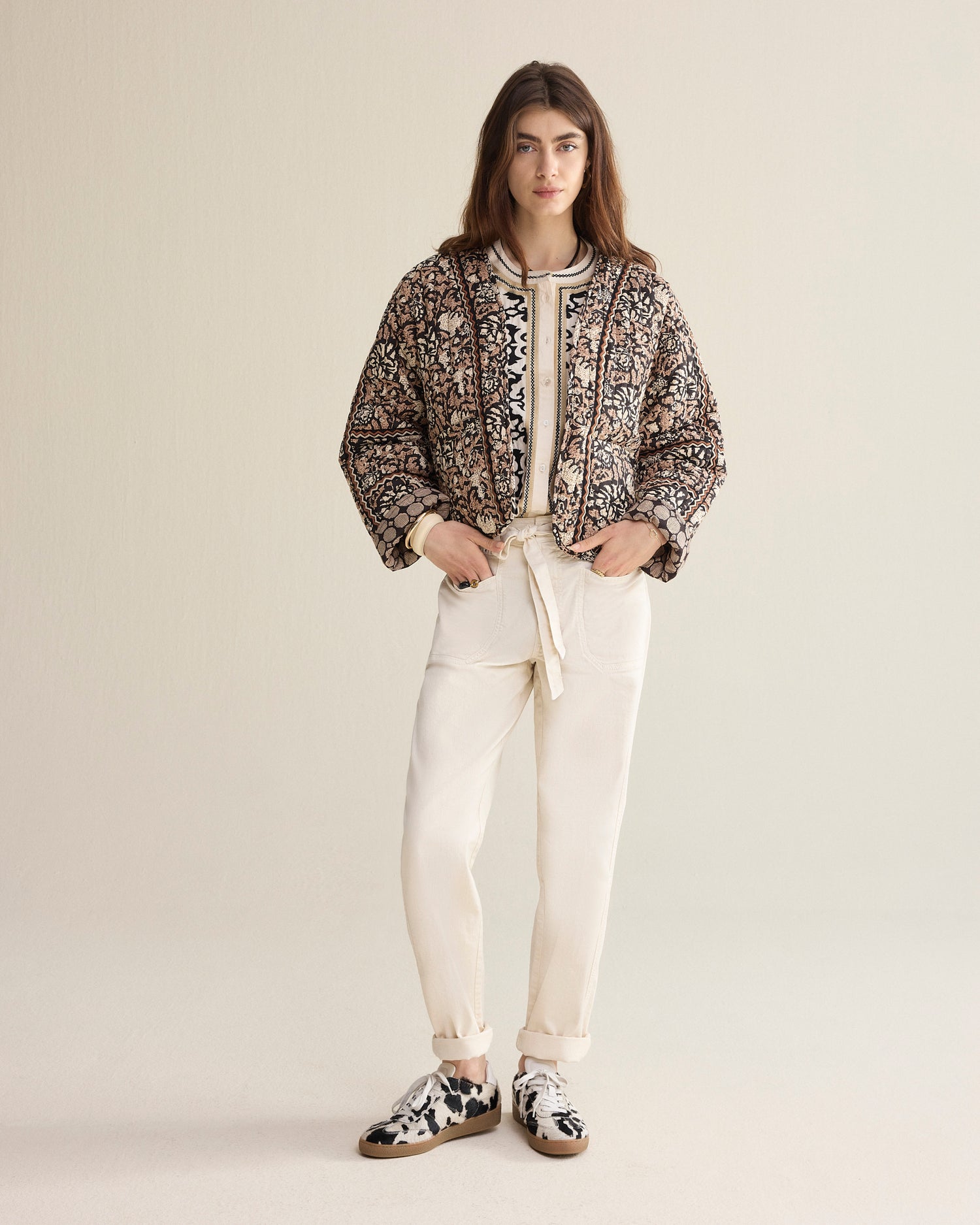 Hose Tapered Fit mit Gürtel