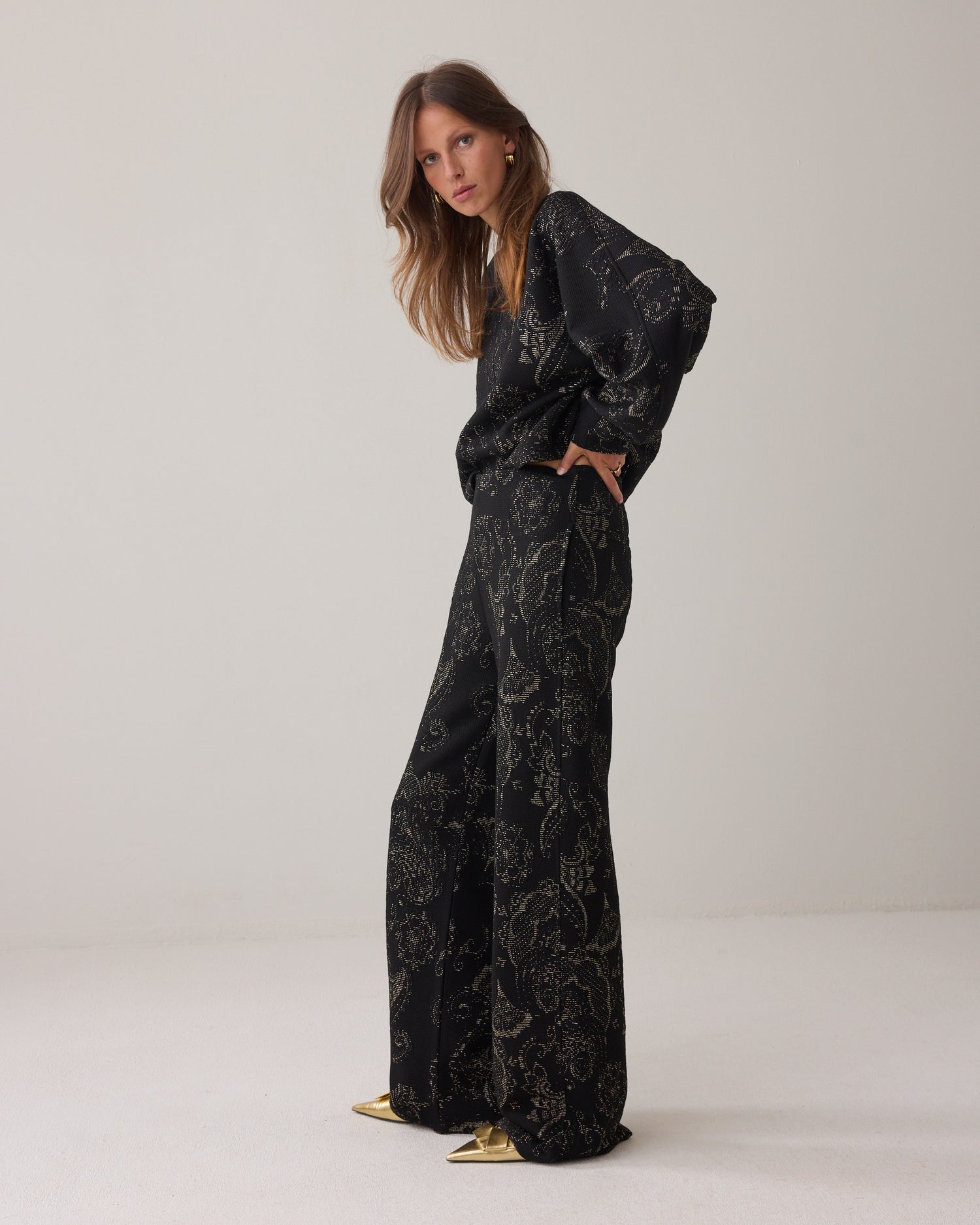 Pants foam jacquard