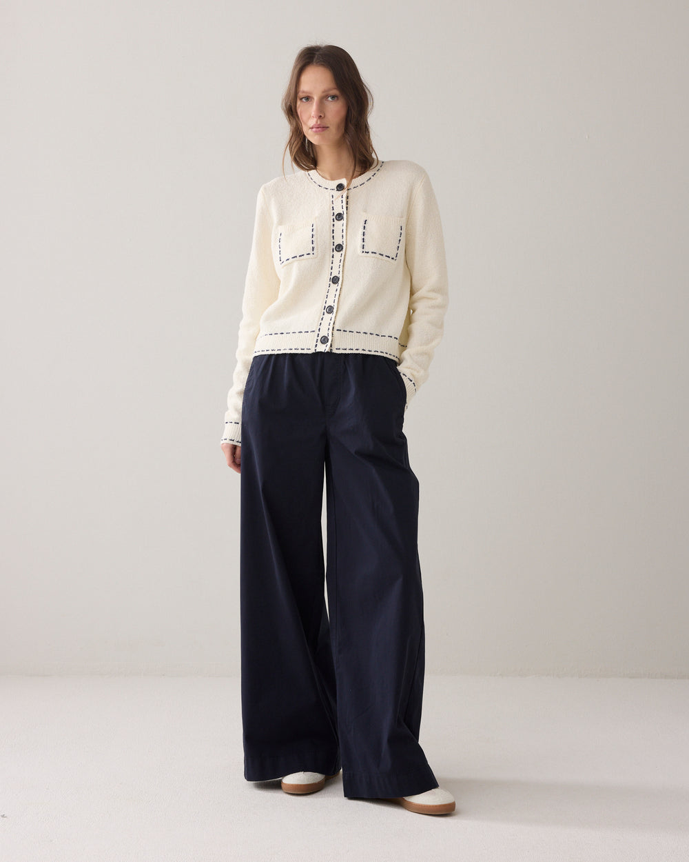 Zachte broek met wijde pijpen