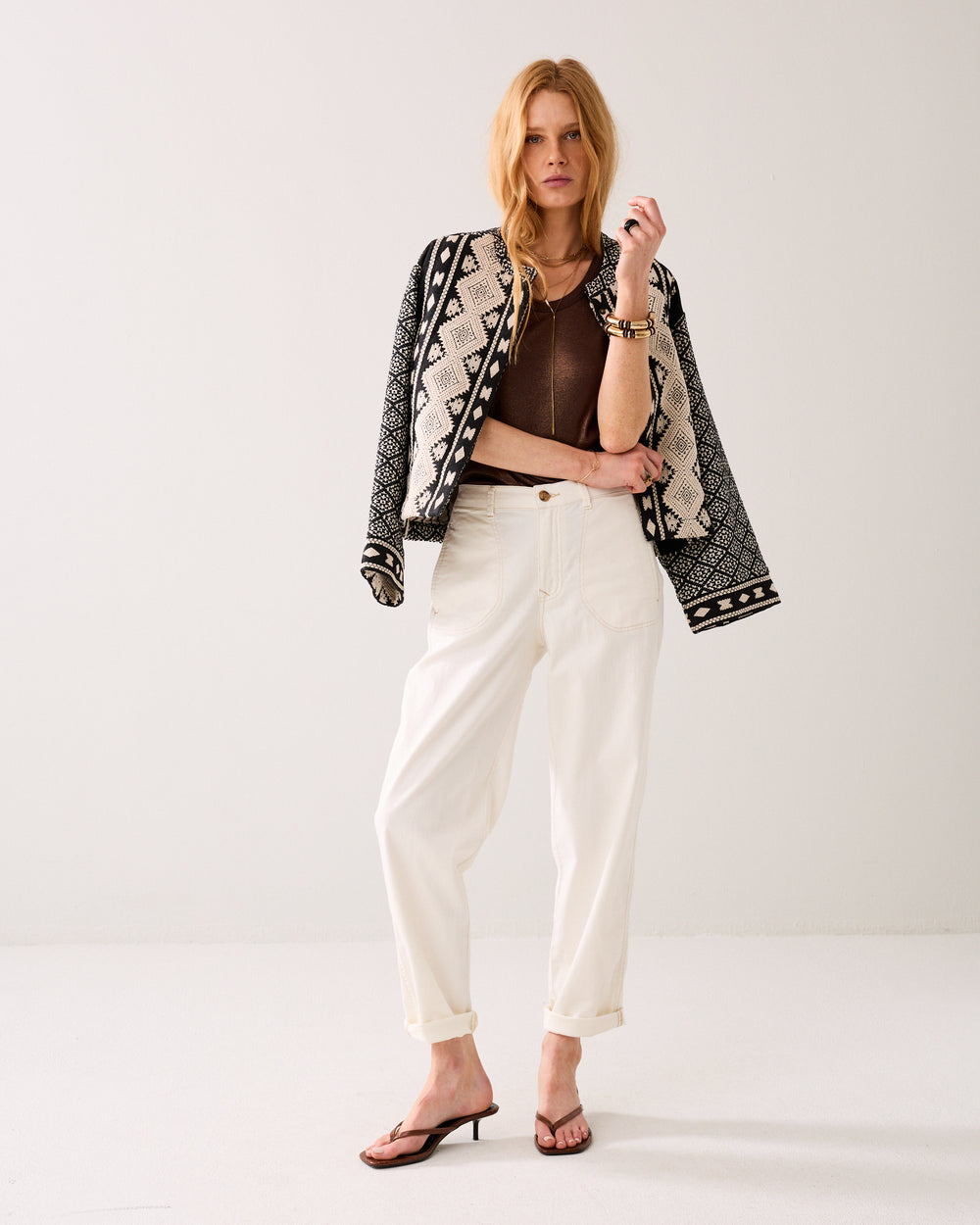 Loose tapered broek met knoopsluiting