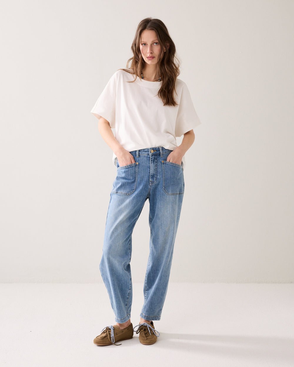 Jeans met laserprint streep