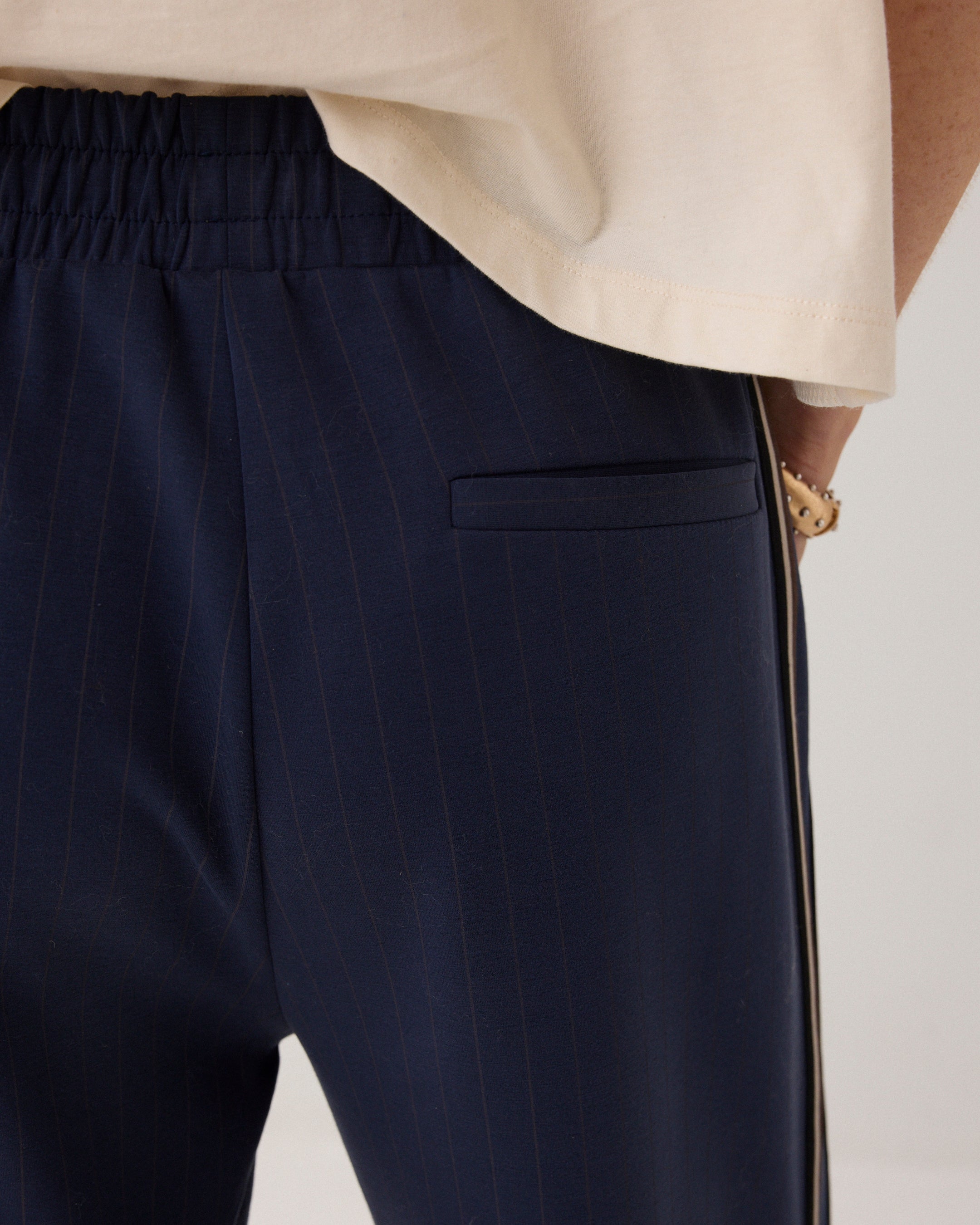 Pinstripe scuba broek