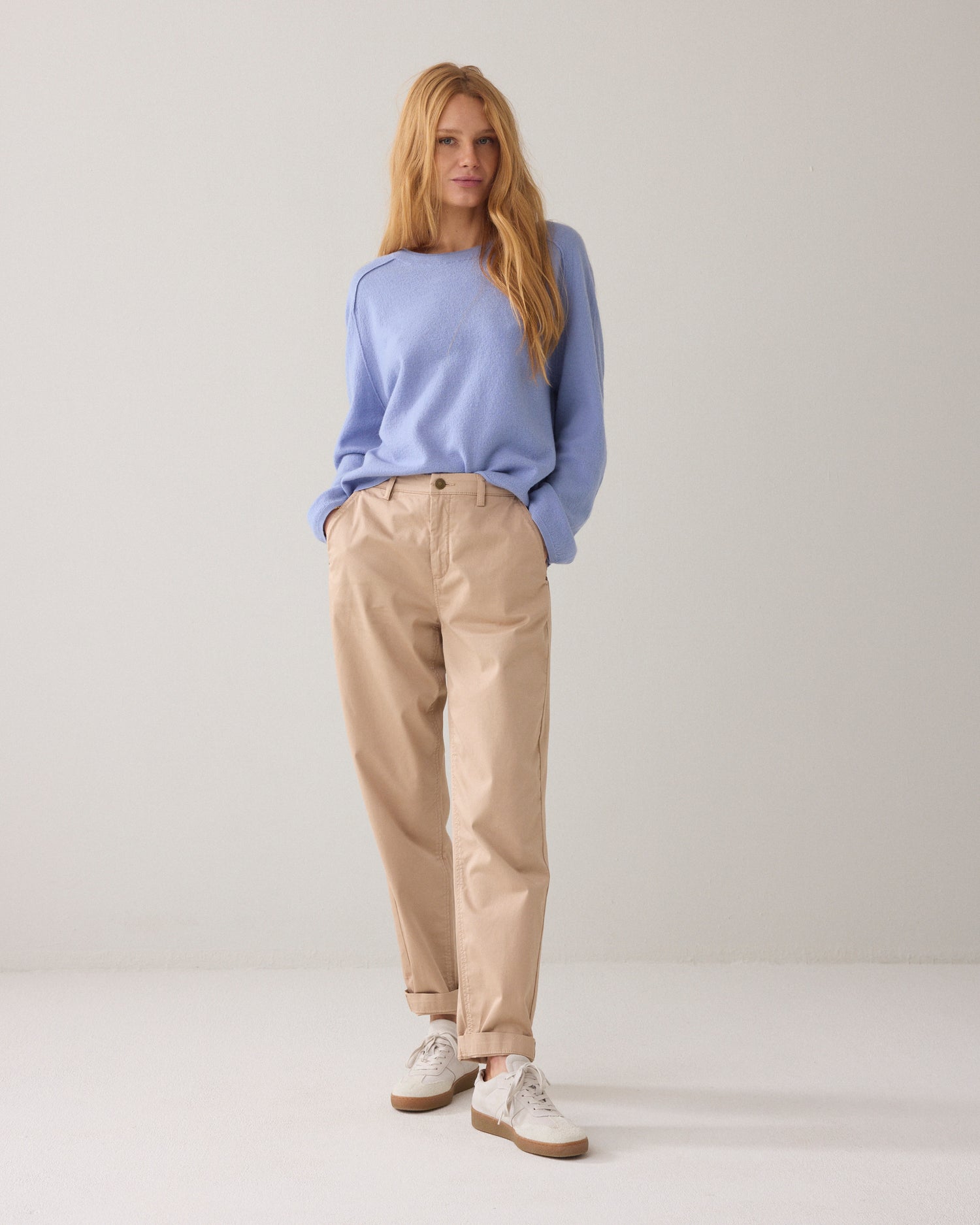 Slim chino satijngeweven