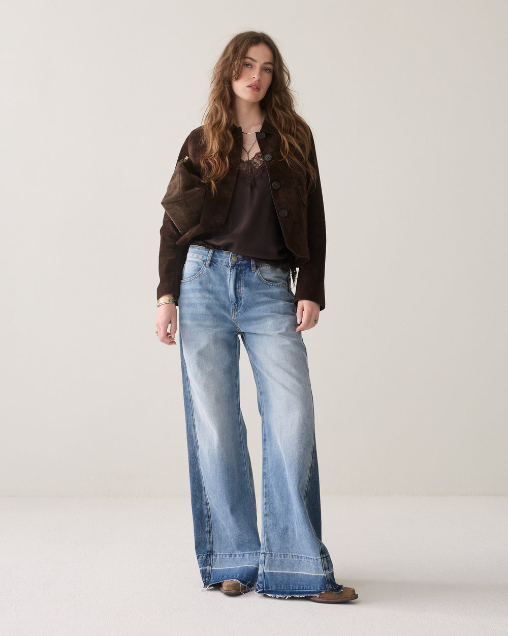 Wide leg jeans raw edge