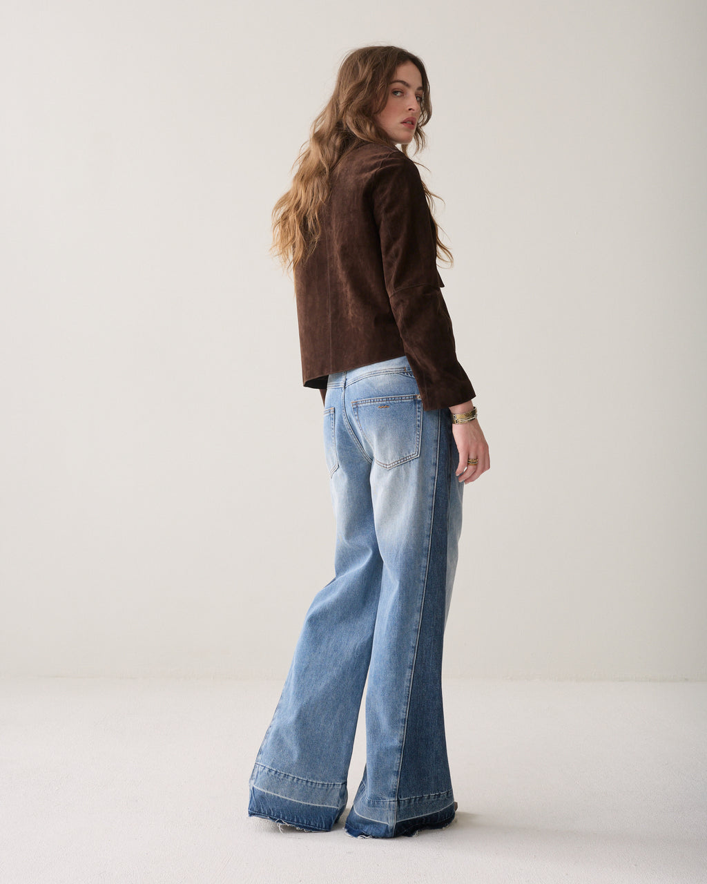 Wide leg jeans raw edge