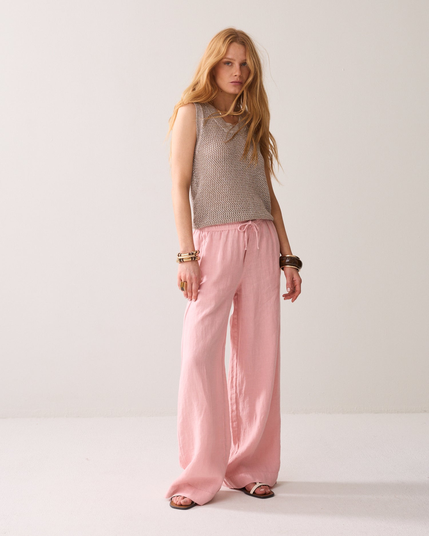 Straight-leg trousers in 100% linen