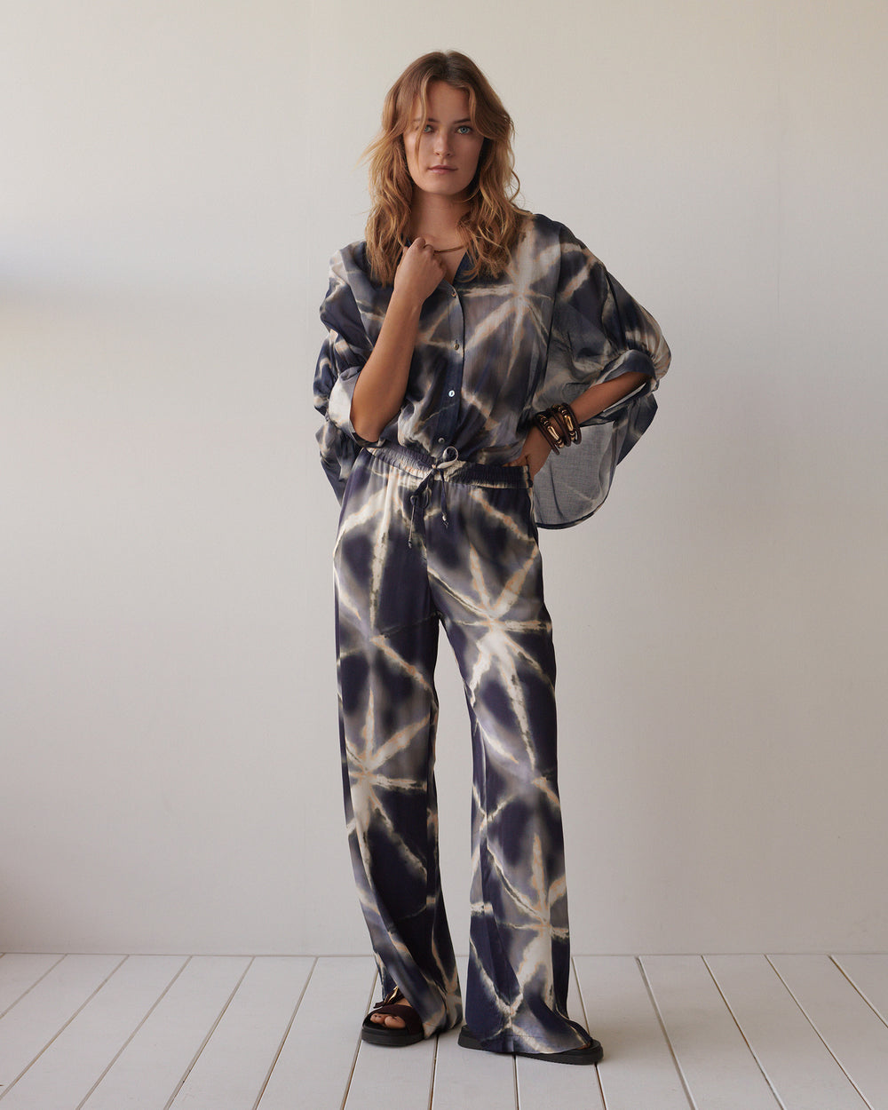 Glanzende lange broek