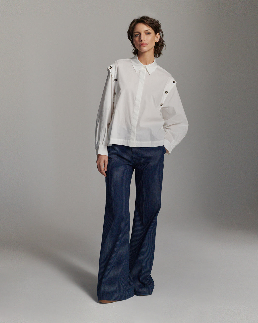 Superflared denim met pinstripe