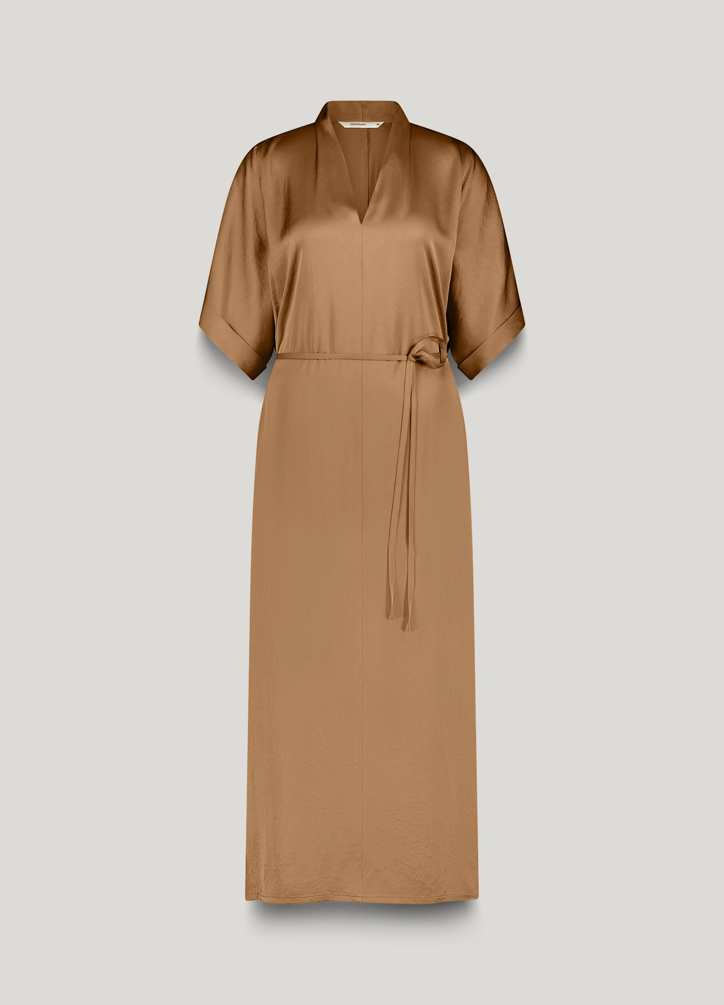Straight-fit dress with belt