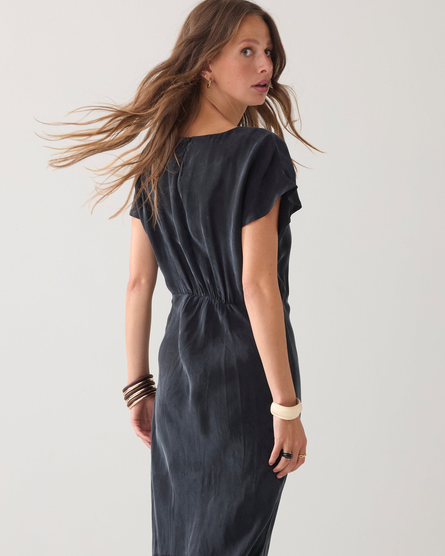 Long dress in cupro fabric