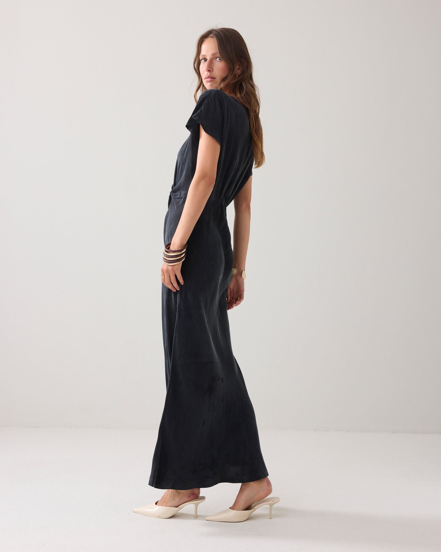 Long dress in cupro fabric