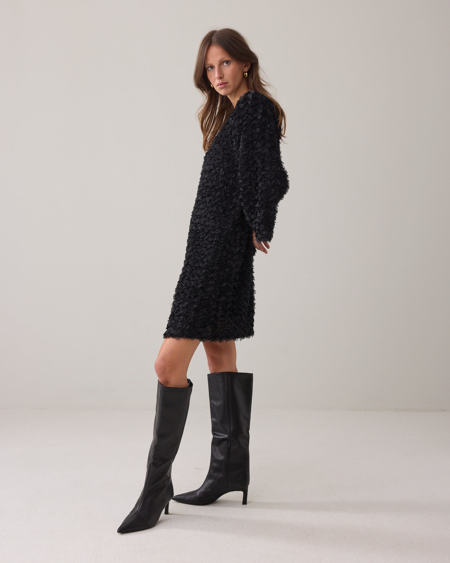 Fluffy knee-length dress