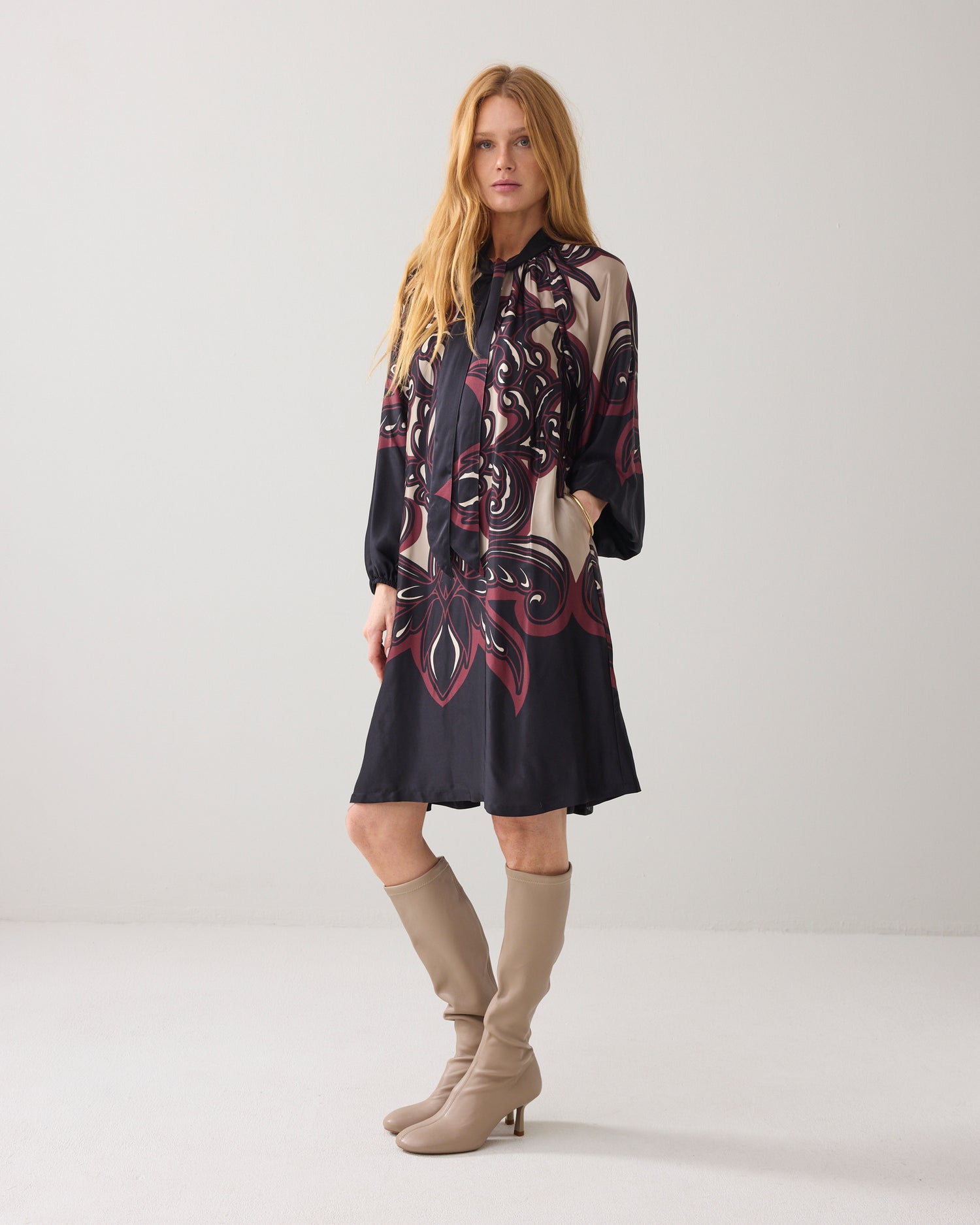 A-Linien-Kleid aus Satin