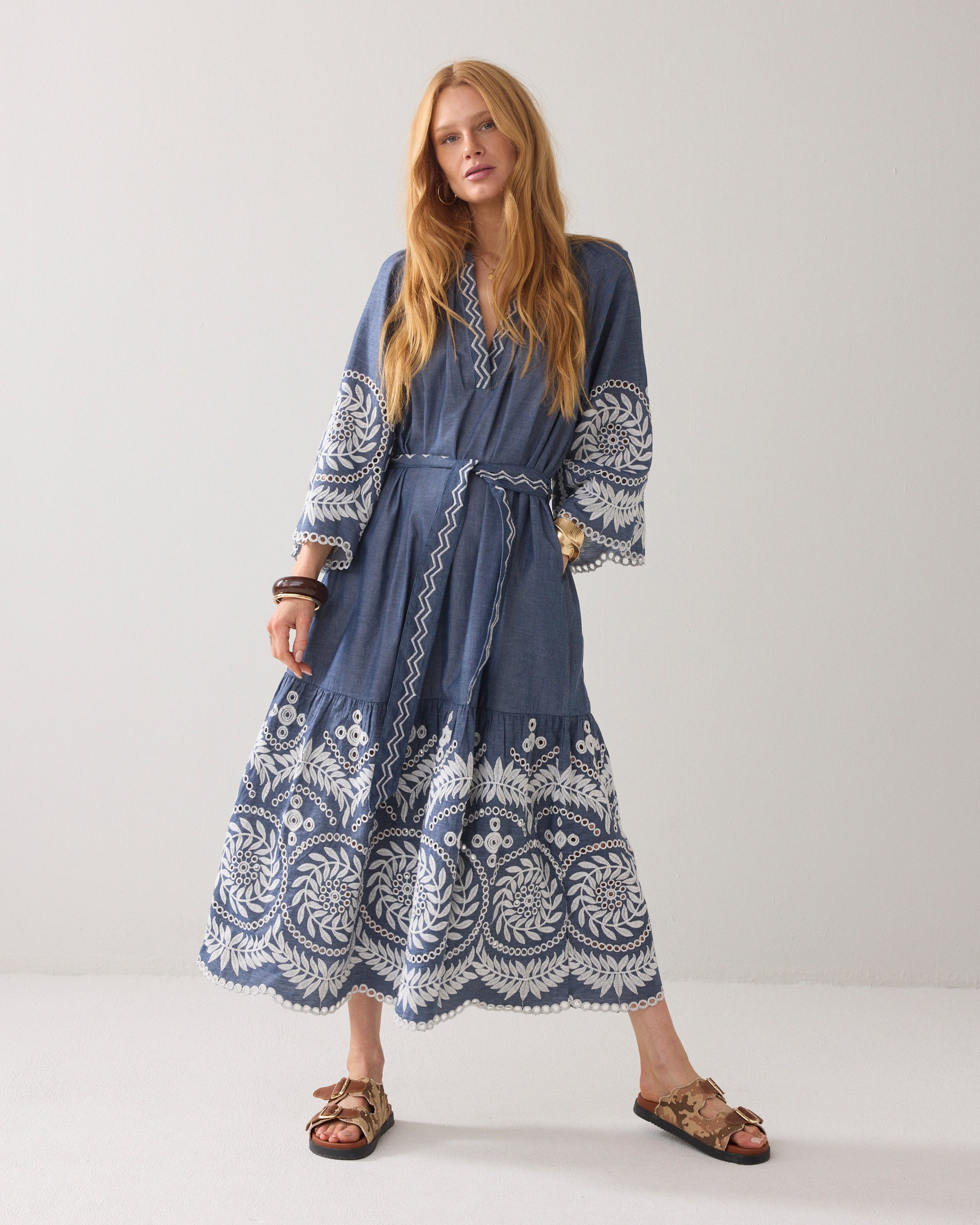 Chambray jurk borduur