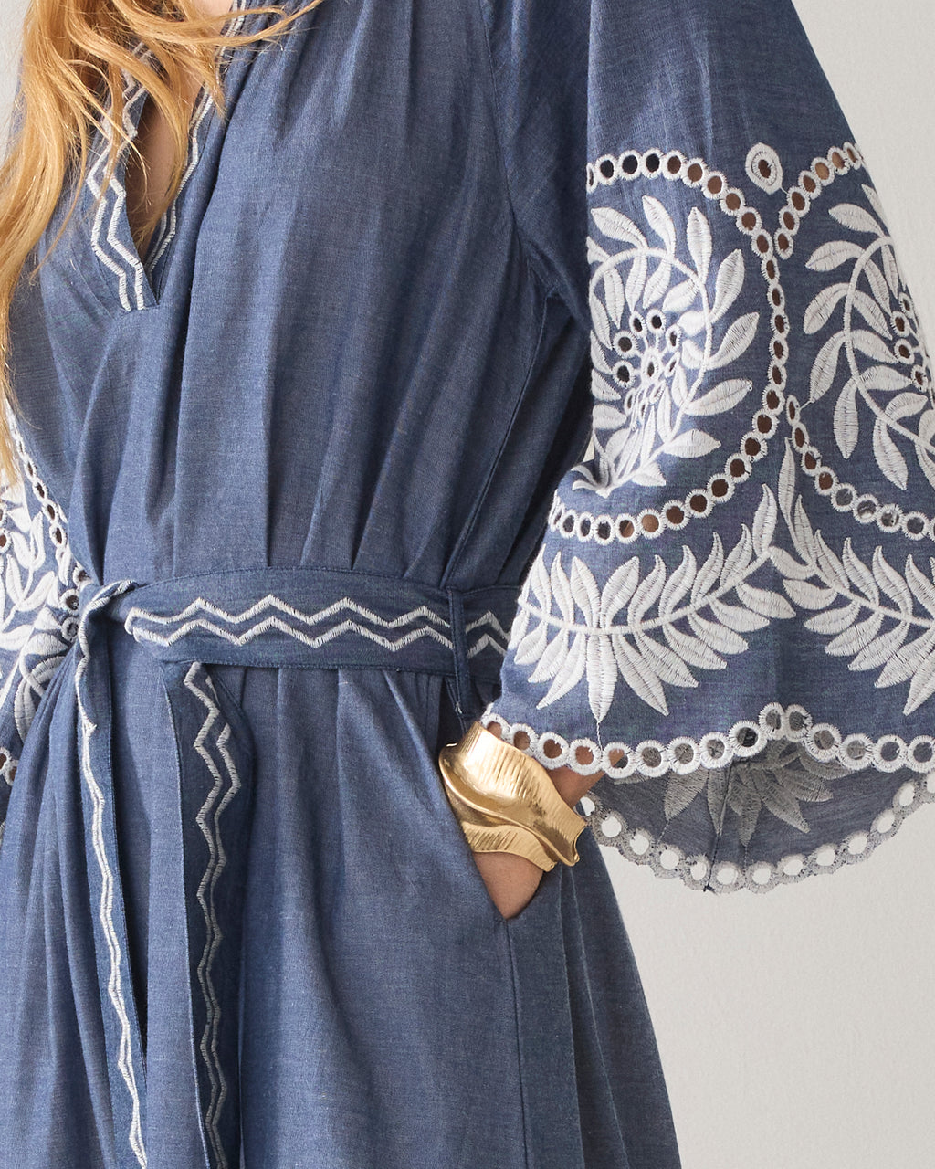 Chambray jurk borduur