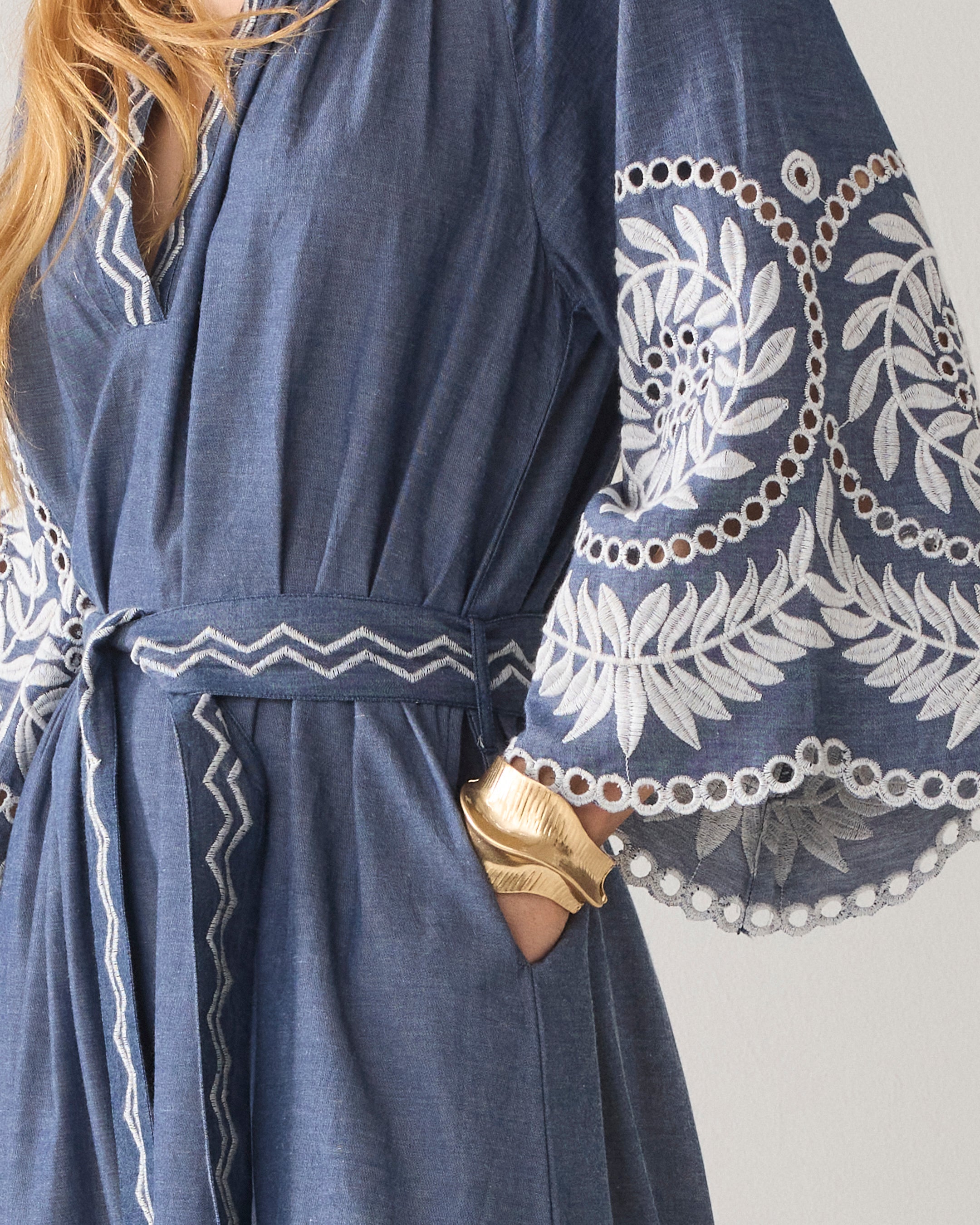 Chambray jurk borduur