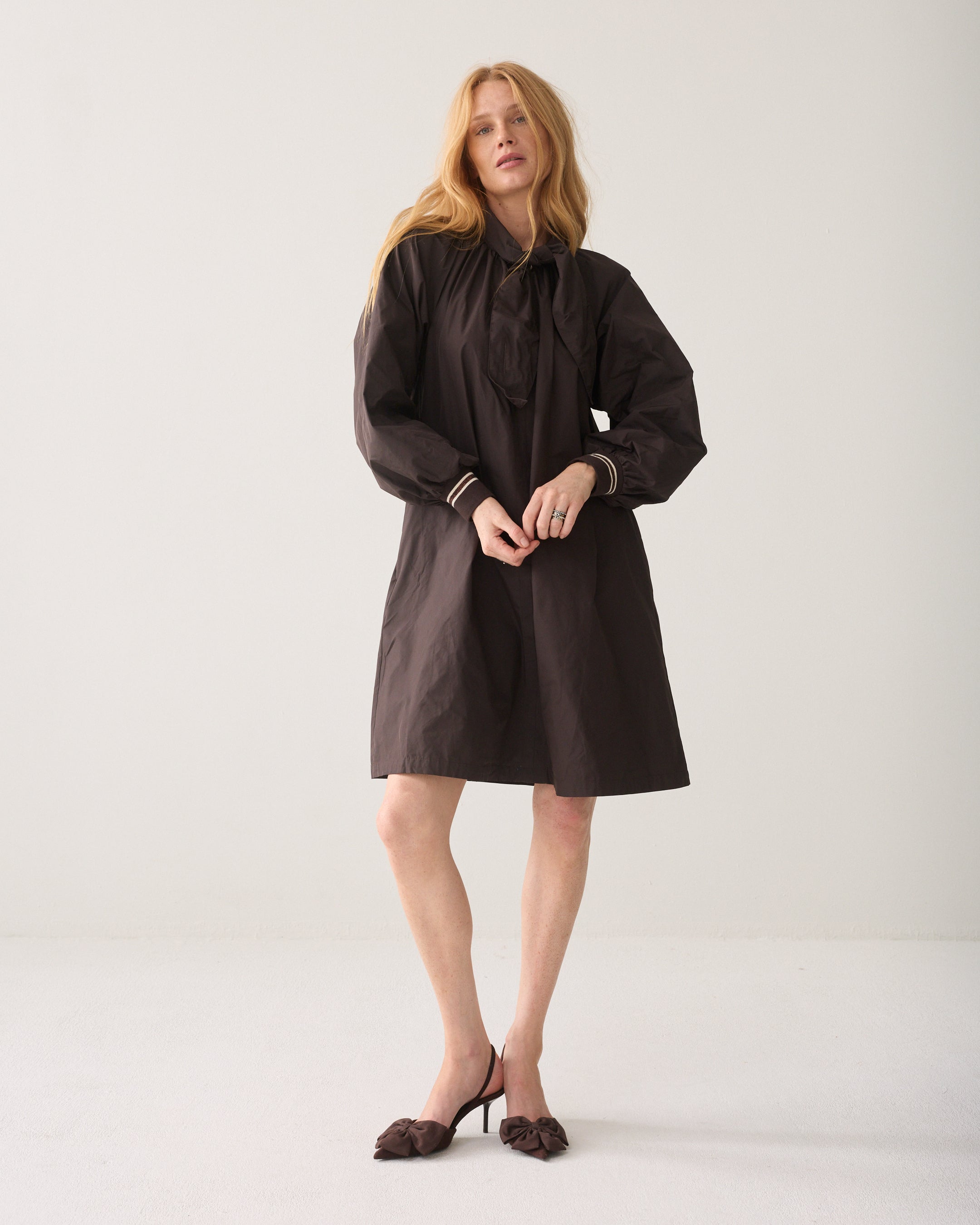 Robe avec nœud en taffetas