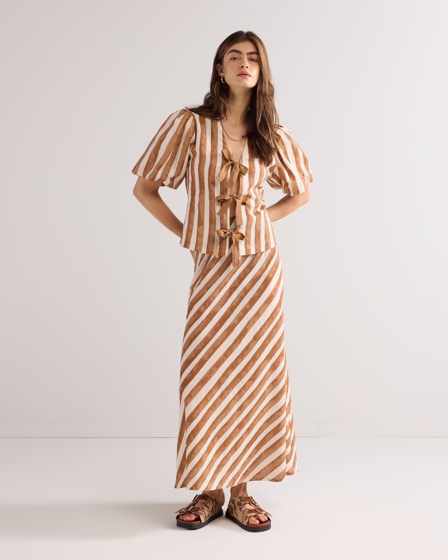 Ankle-length linen-blend skirt